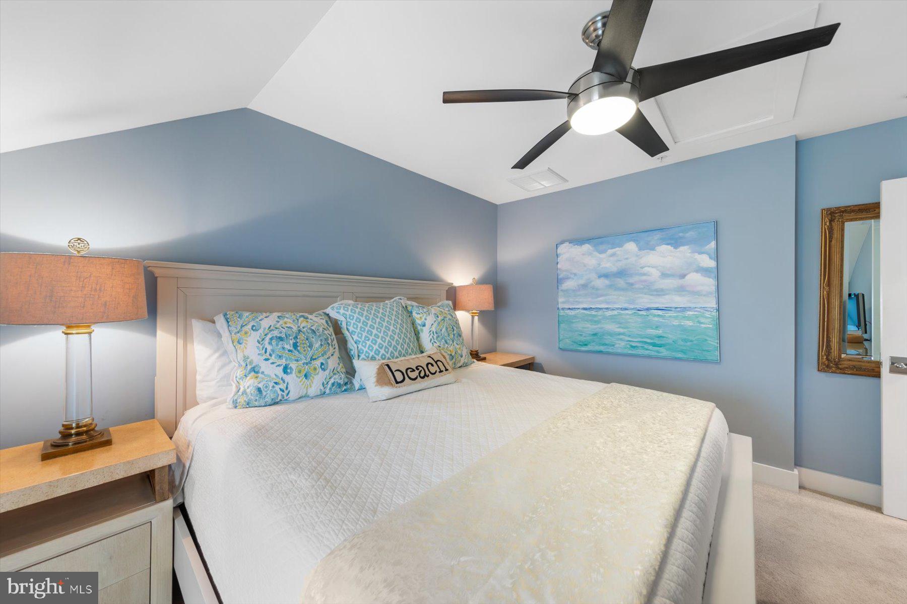 KINGS GRANT - Residential