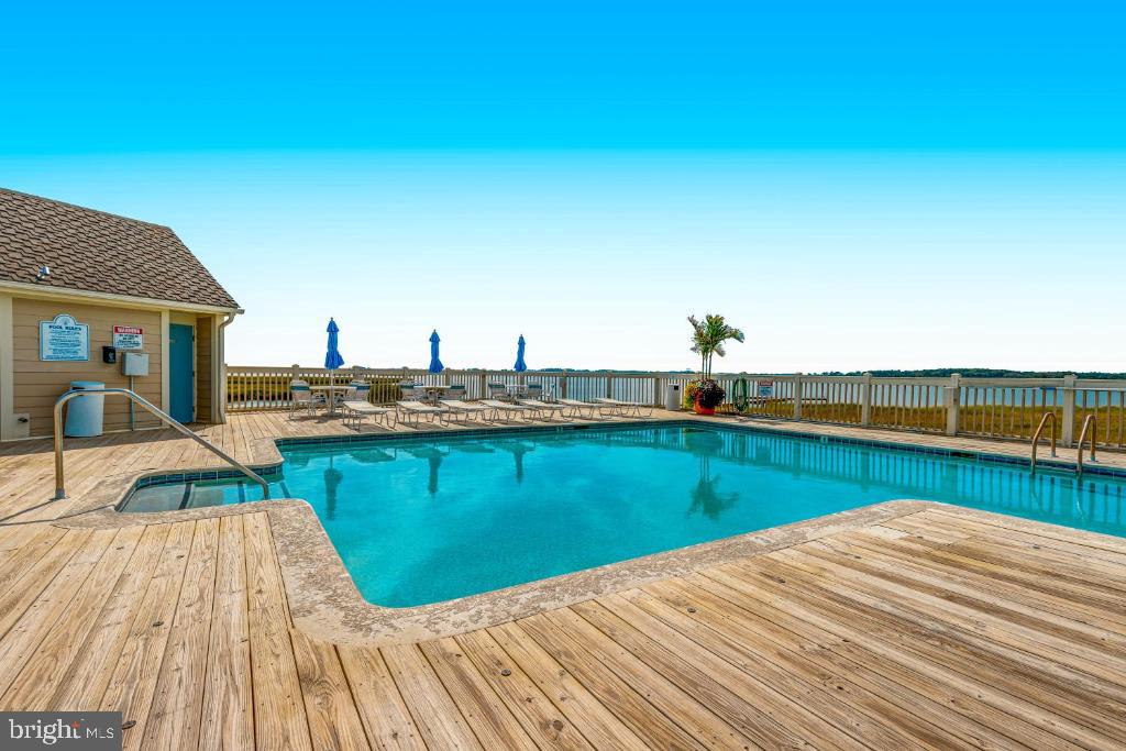 KINGS GRANT - Residential