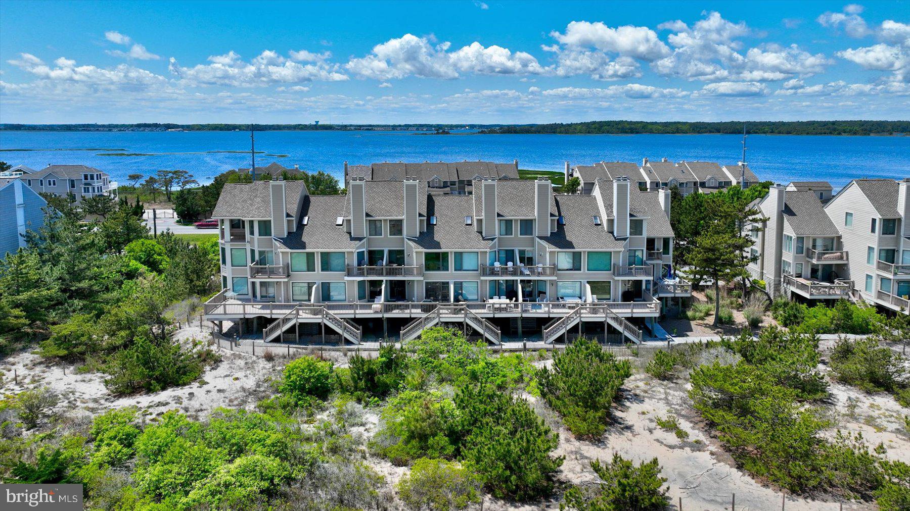 KINGS GRANT - Residential