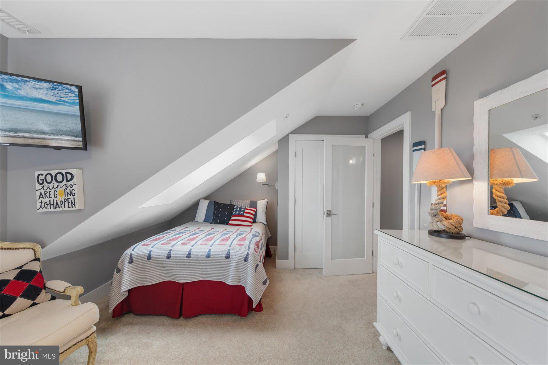 KINGS GRANT - Residential