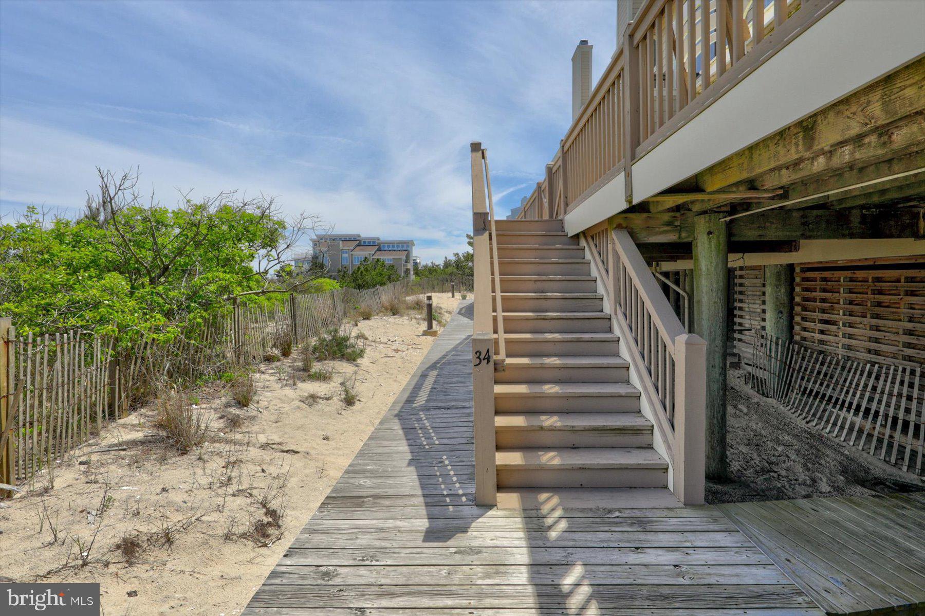 KINGS GRANT - Residential