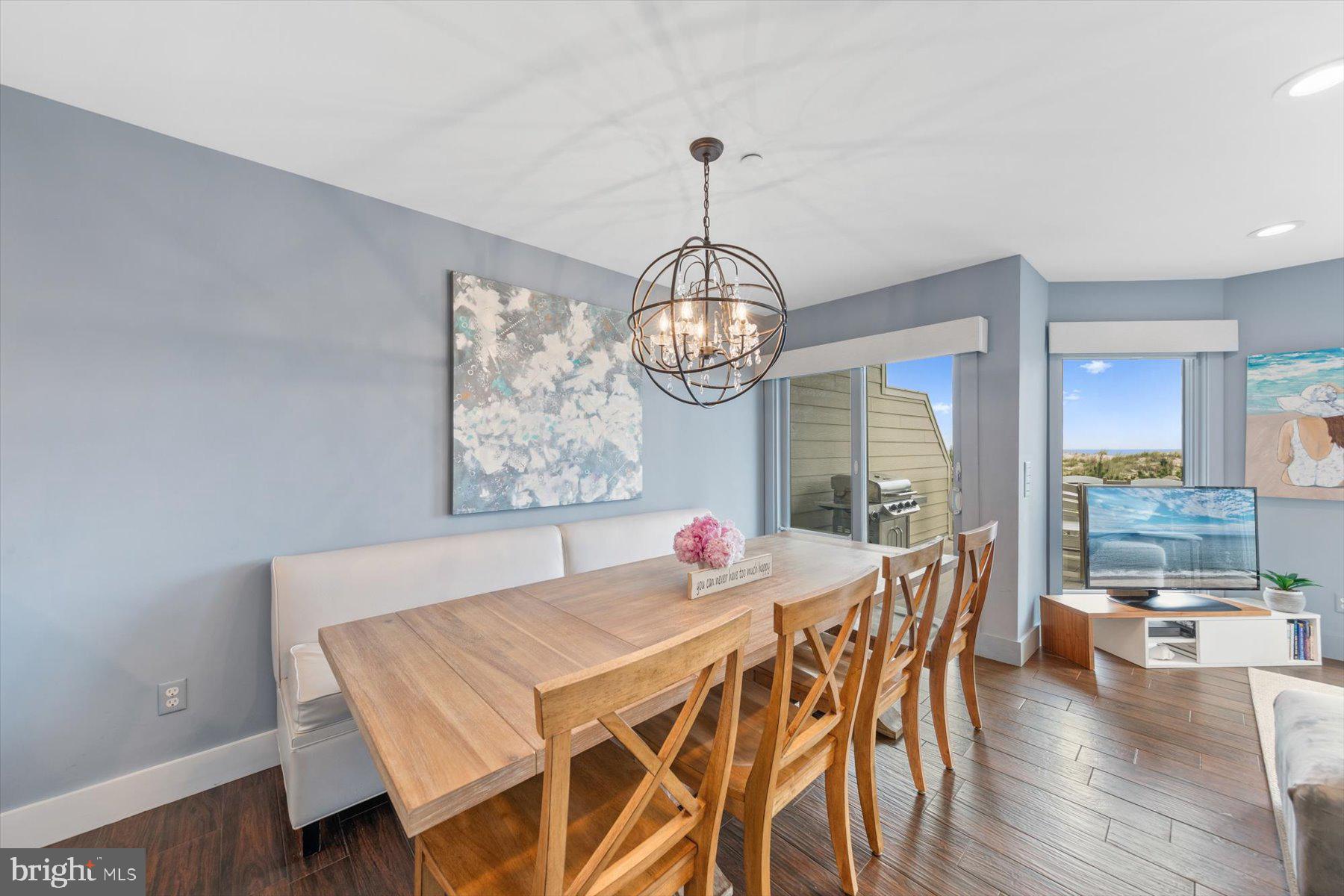 KINGS GRANT - Residential