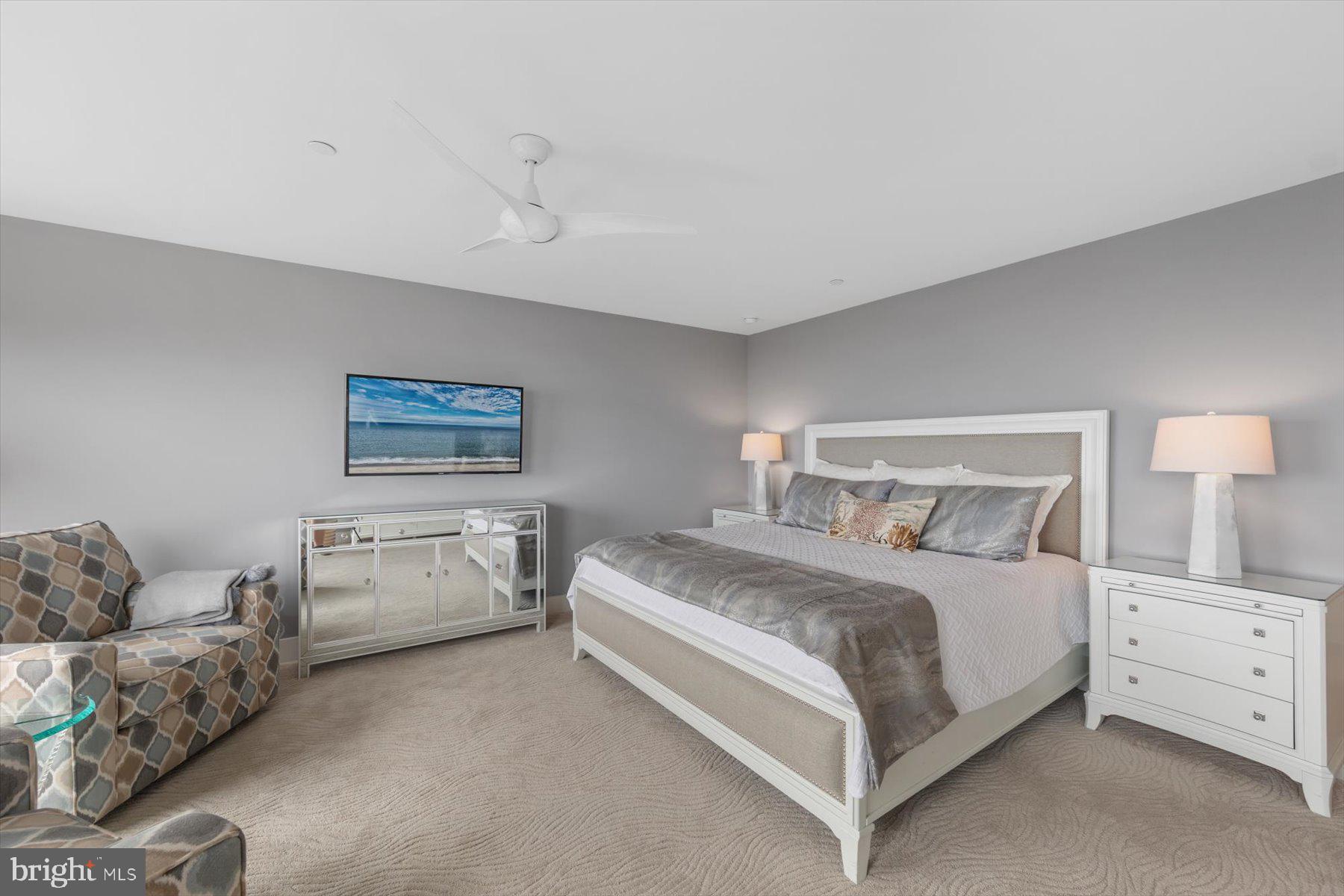 KINGS GRANT - Residential