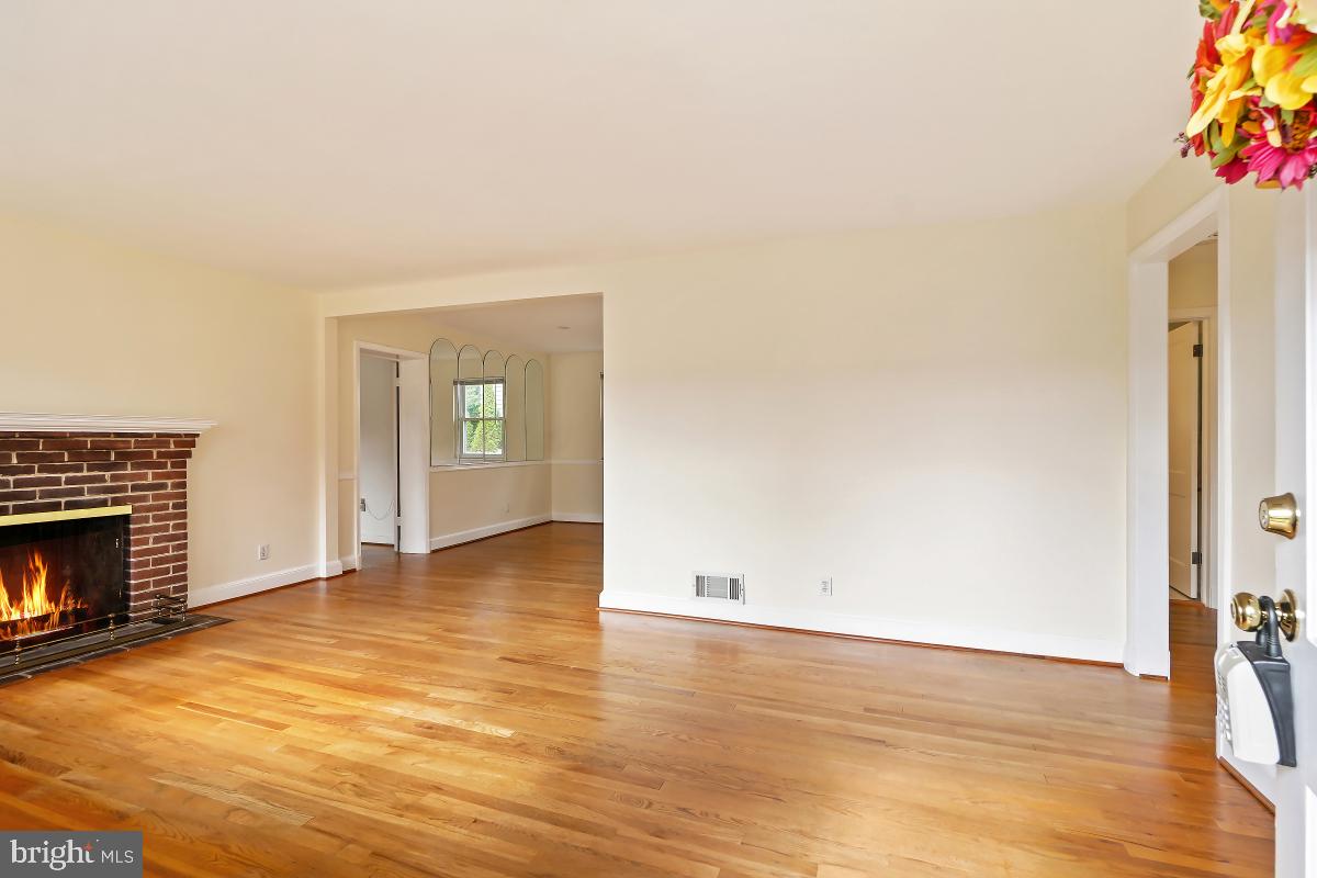 NORTHWOOD VILLAGE - Residential