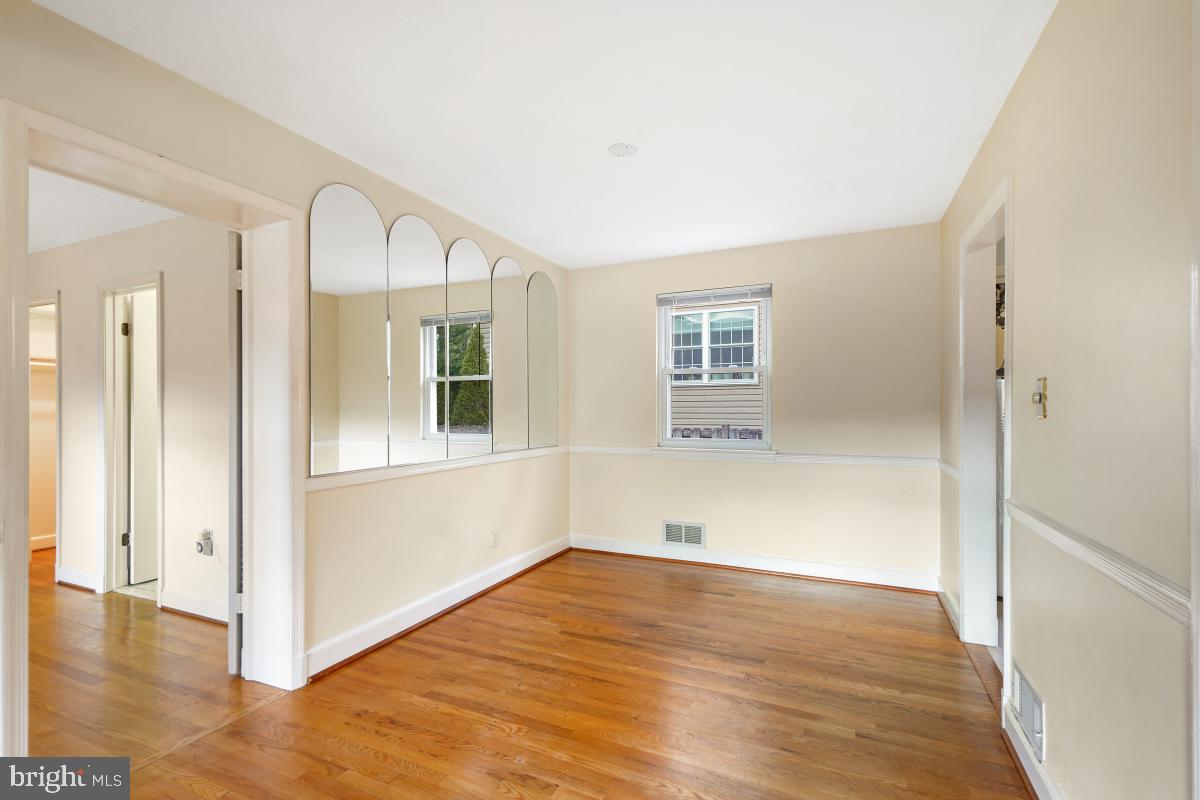 NORTHWOOD VILLAGE - Residential