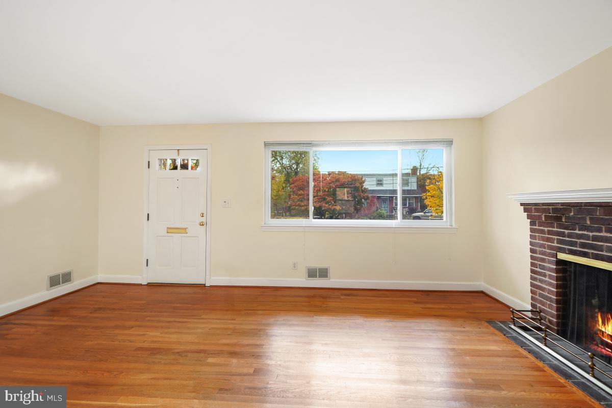 NORTHWOOD VILLAGE - Residential