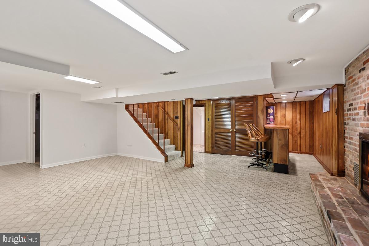 NORTHWOOD VILLAGE - Residential