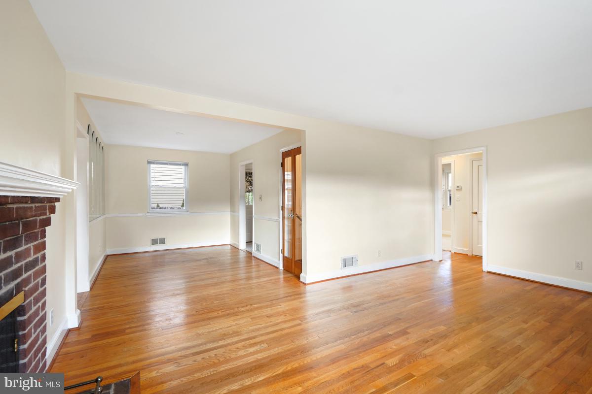 NORTHWOOD VILLAGE - Residential