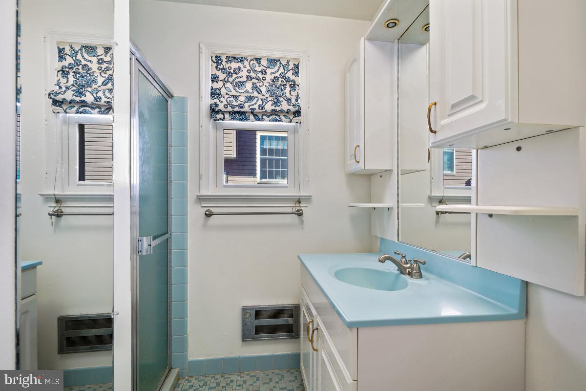 NORTHWOOD VILLAGE - Residential