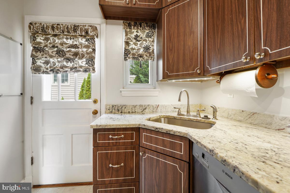 NORTHWOOD VILLAGE - Residential