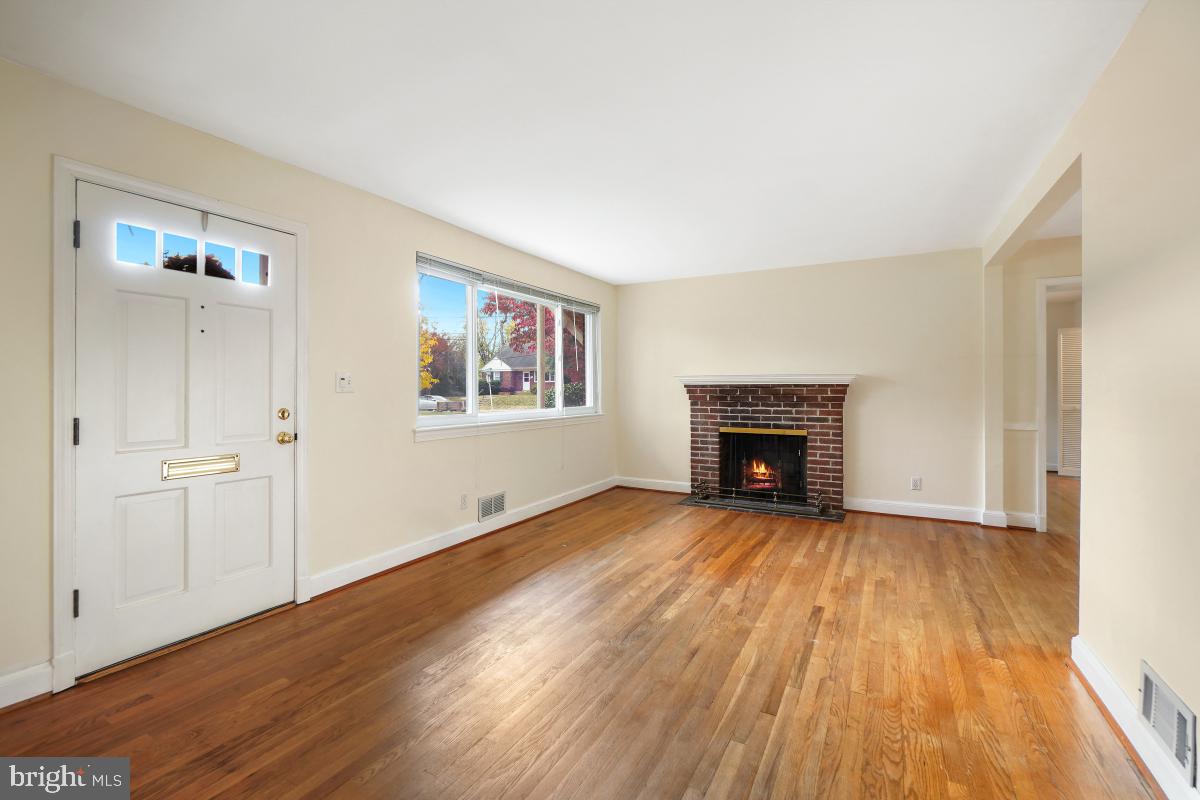 NORTHWOOD VILLAGE - Residential