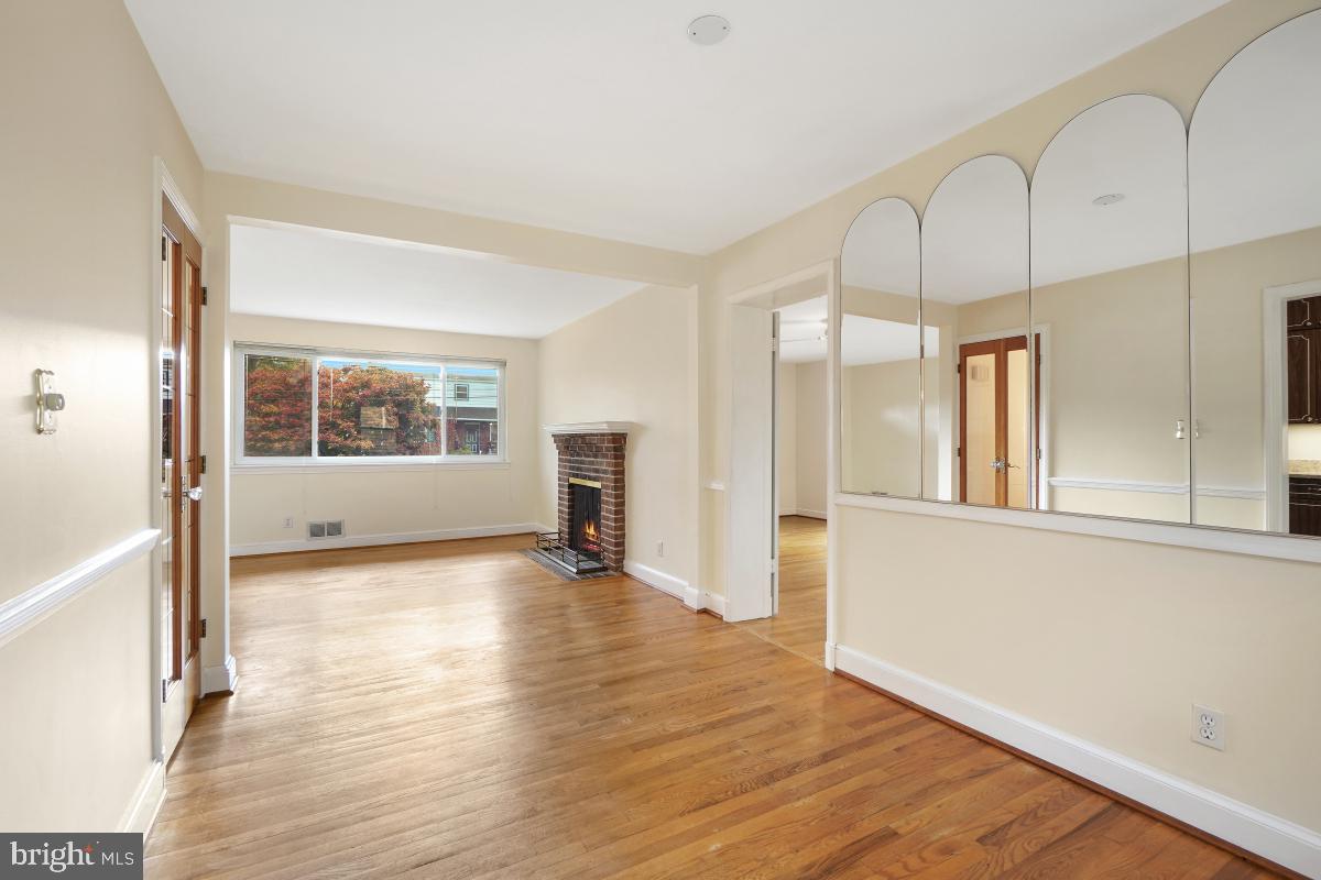 NORTHWOOD VILLAGE - Residential