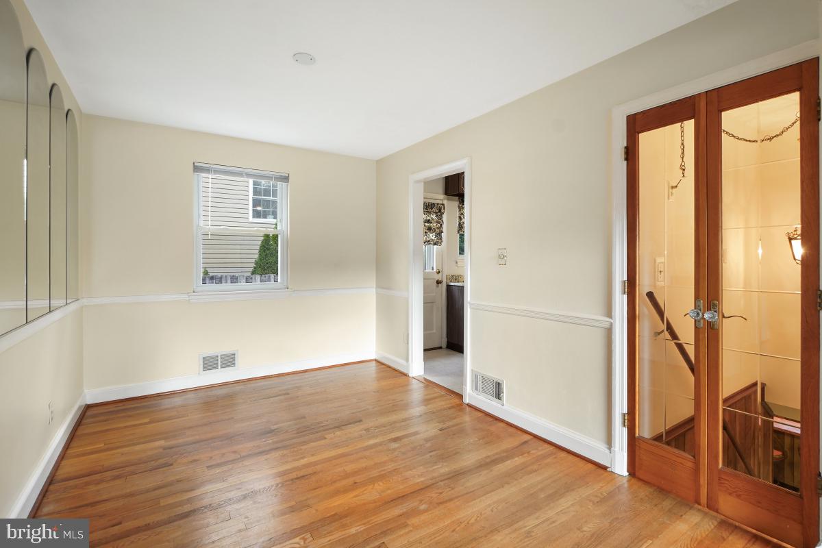 NORTHWOOD VILLAGE - Residential