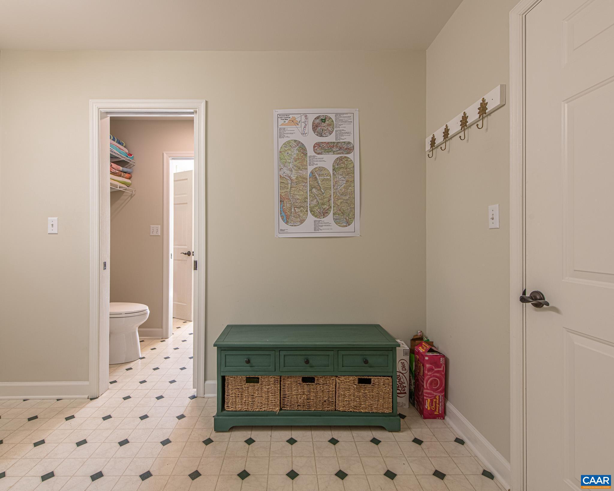 BROKEN ISLAND - Residential