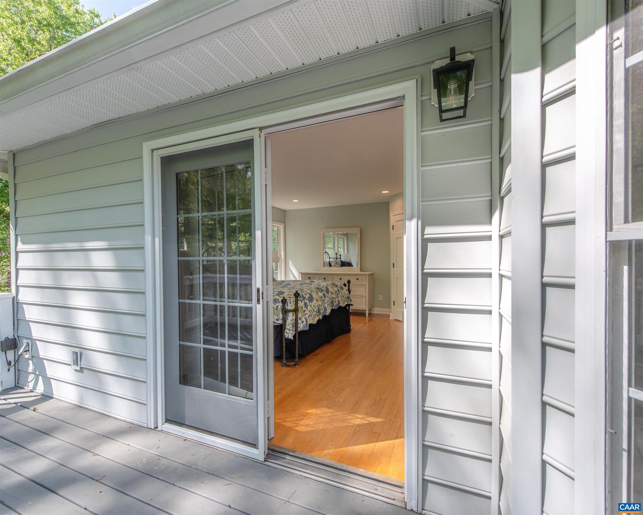 BROKEN ISLAND - Residential