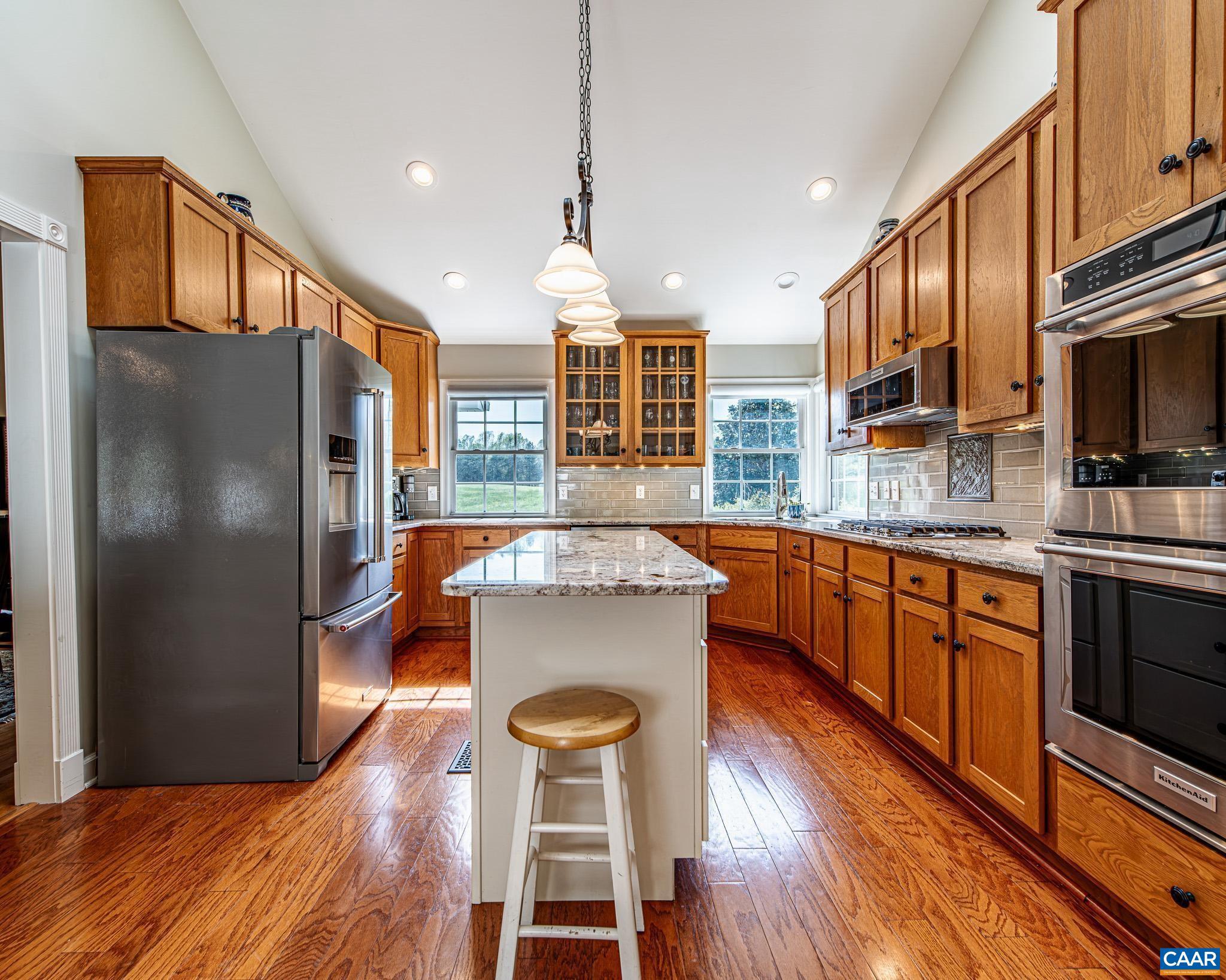 BROKEN ISLAND - Residential