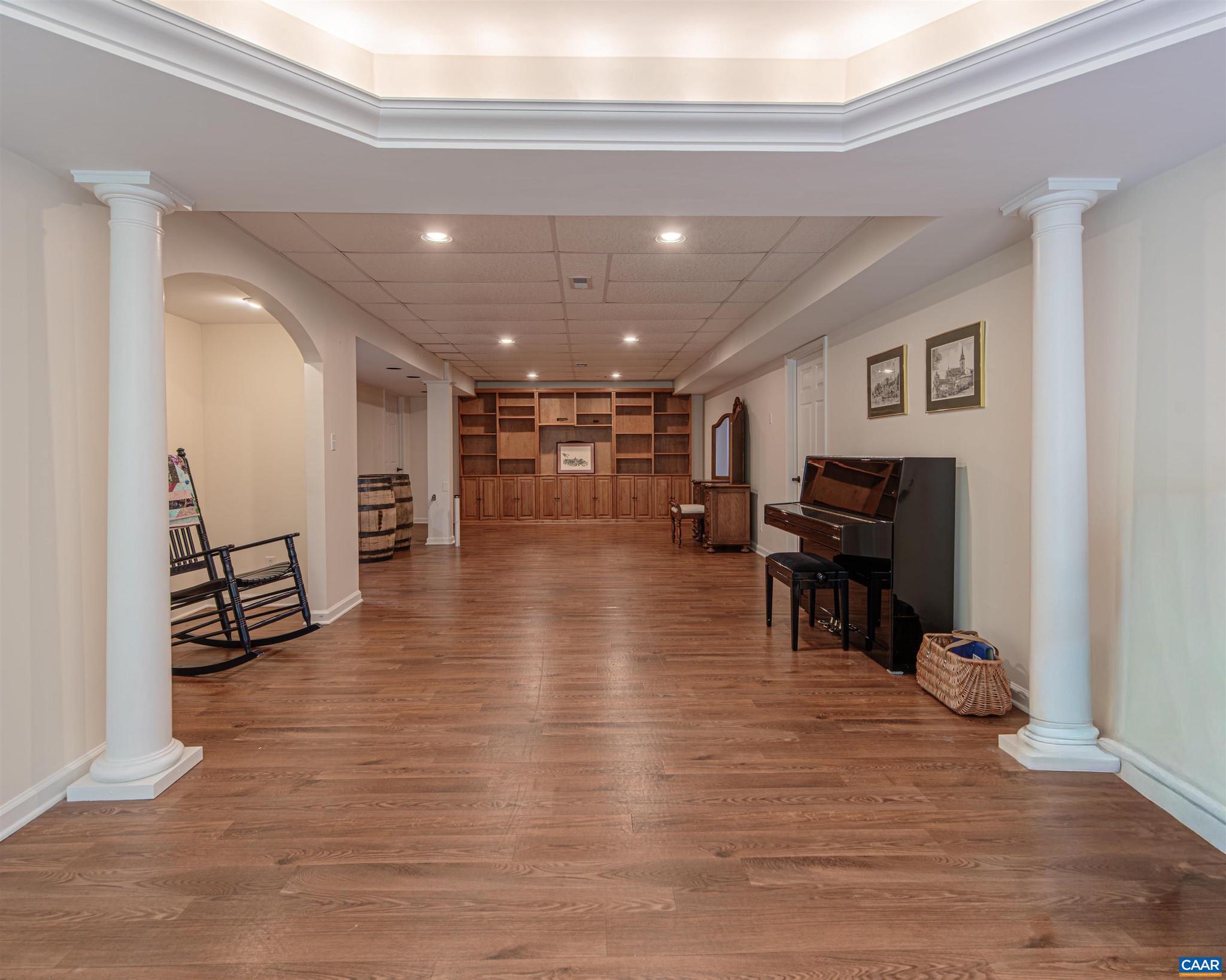 BROKEN ISLAND - Residential