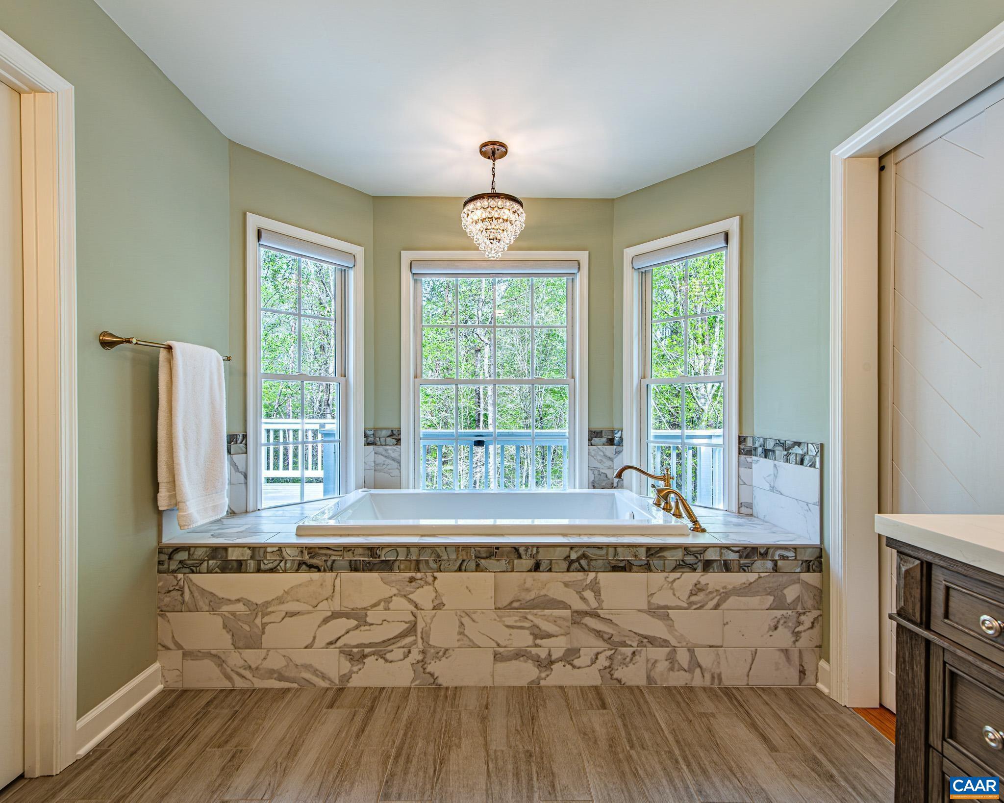 BROKEN ISLAND - Residential