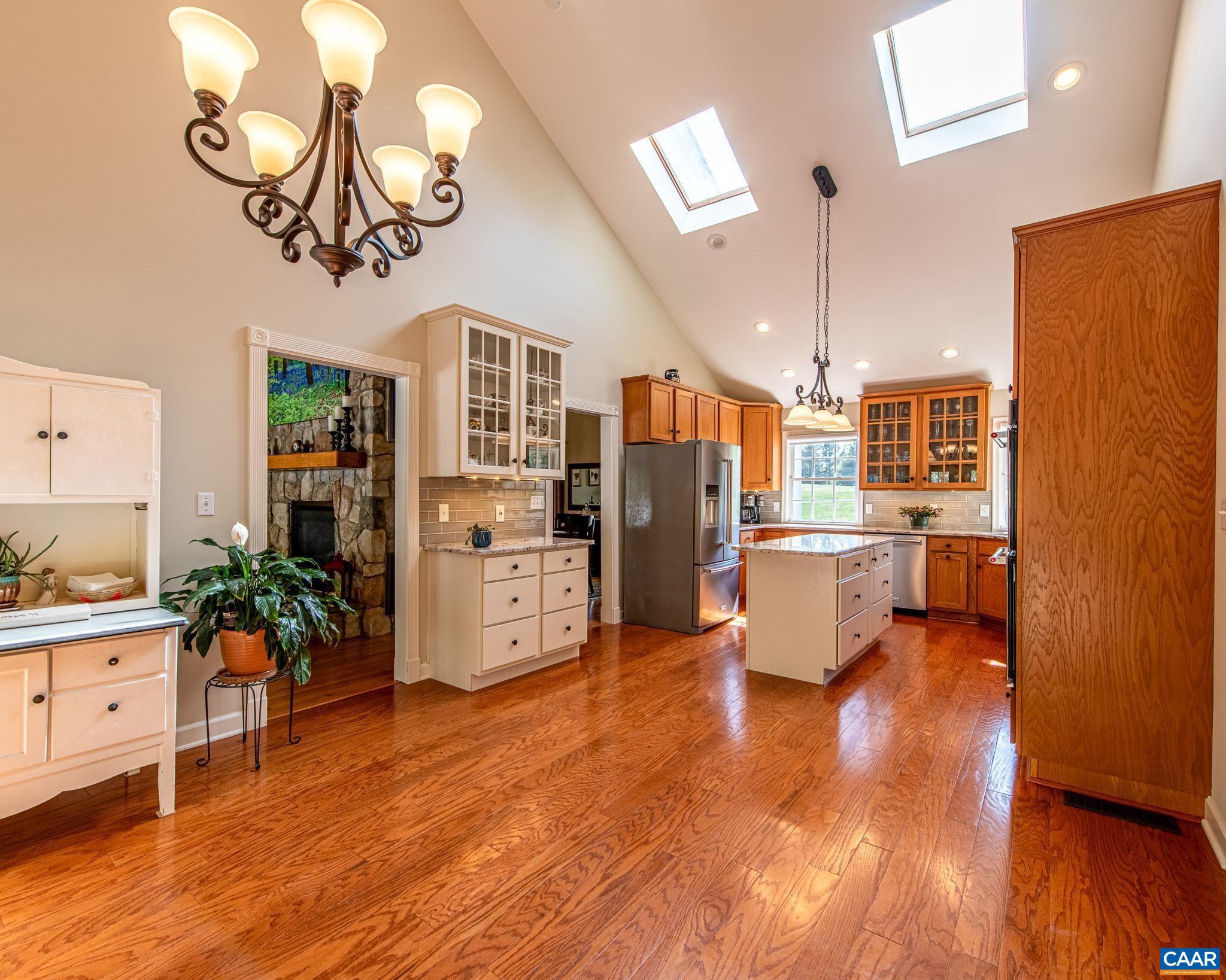 BROKEN ISLAND - Residential