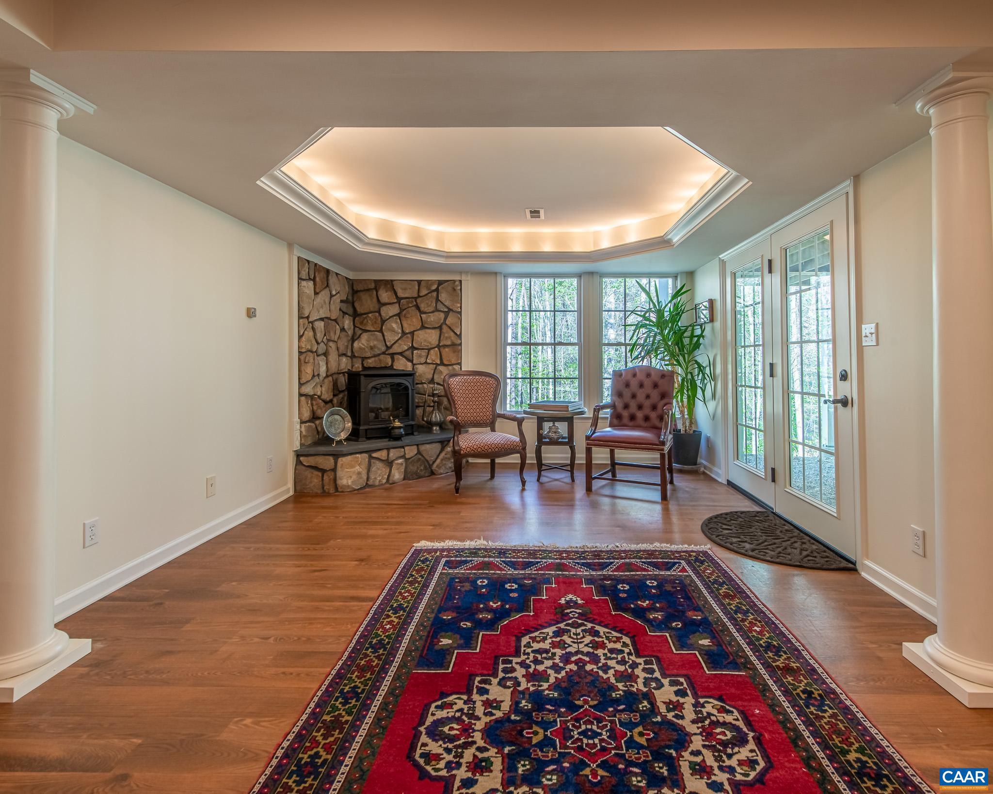 BROKEN ISLAND - Residential