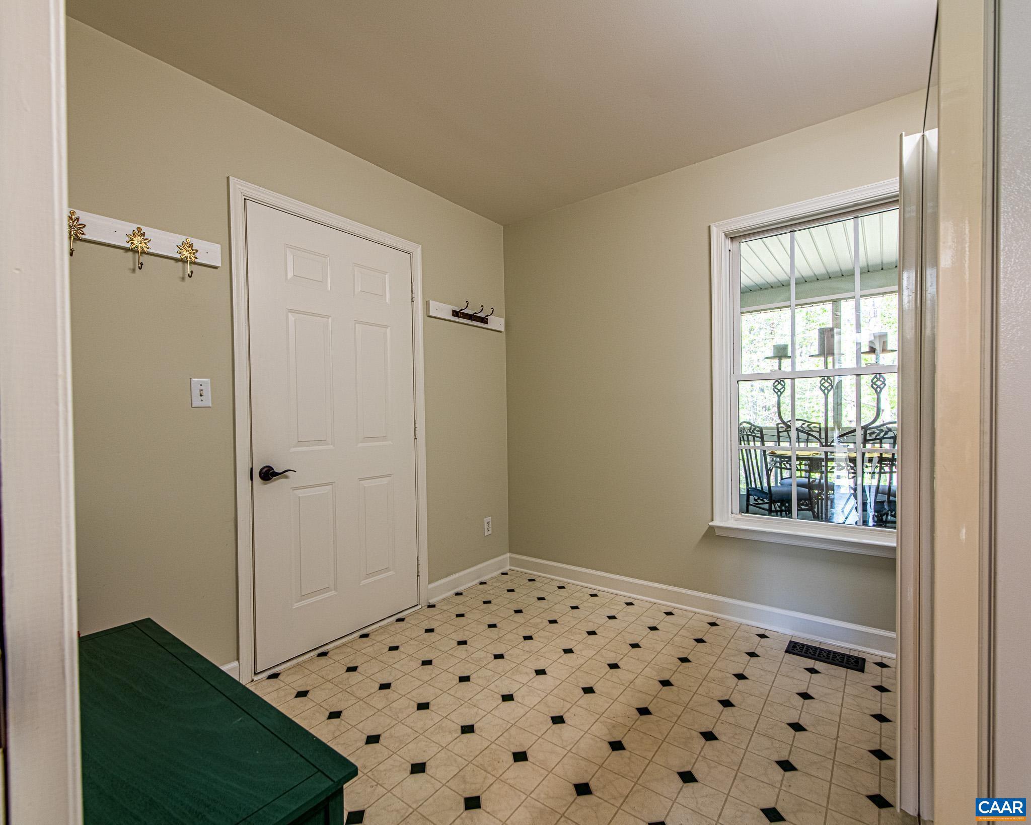 BROKEN ISLAND - Residential