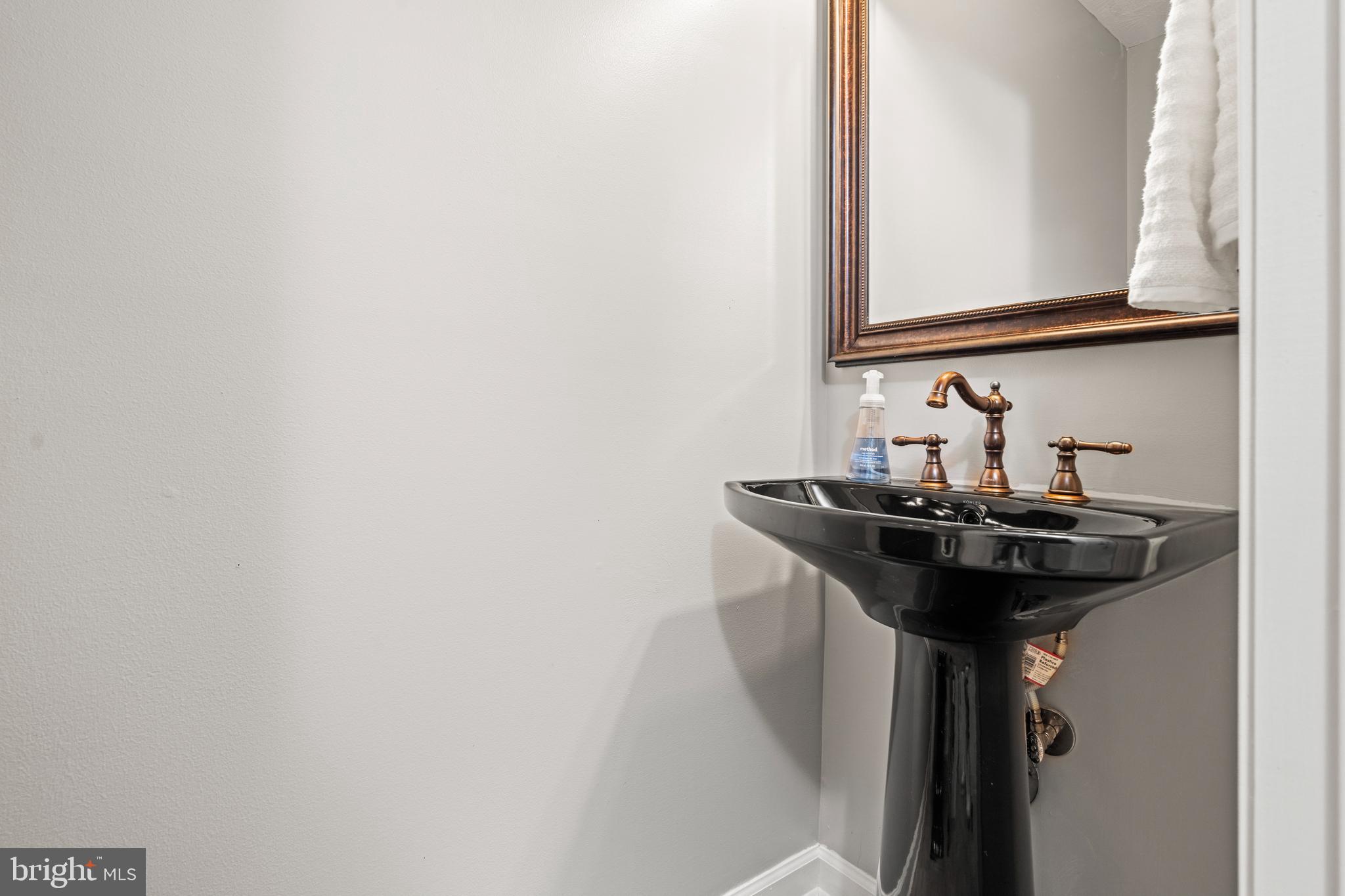 TANYARD SPRINGS - Residential Lease