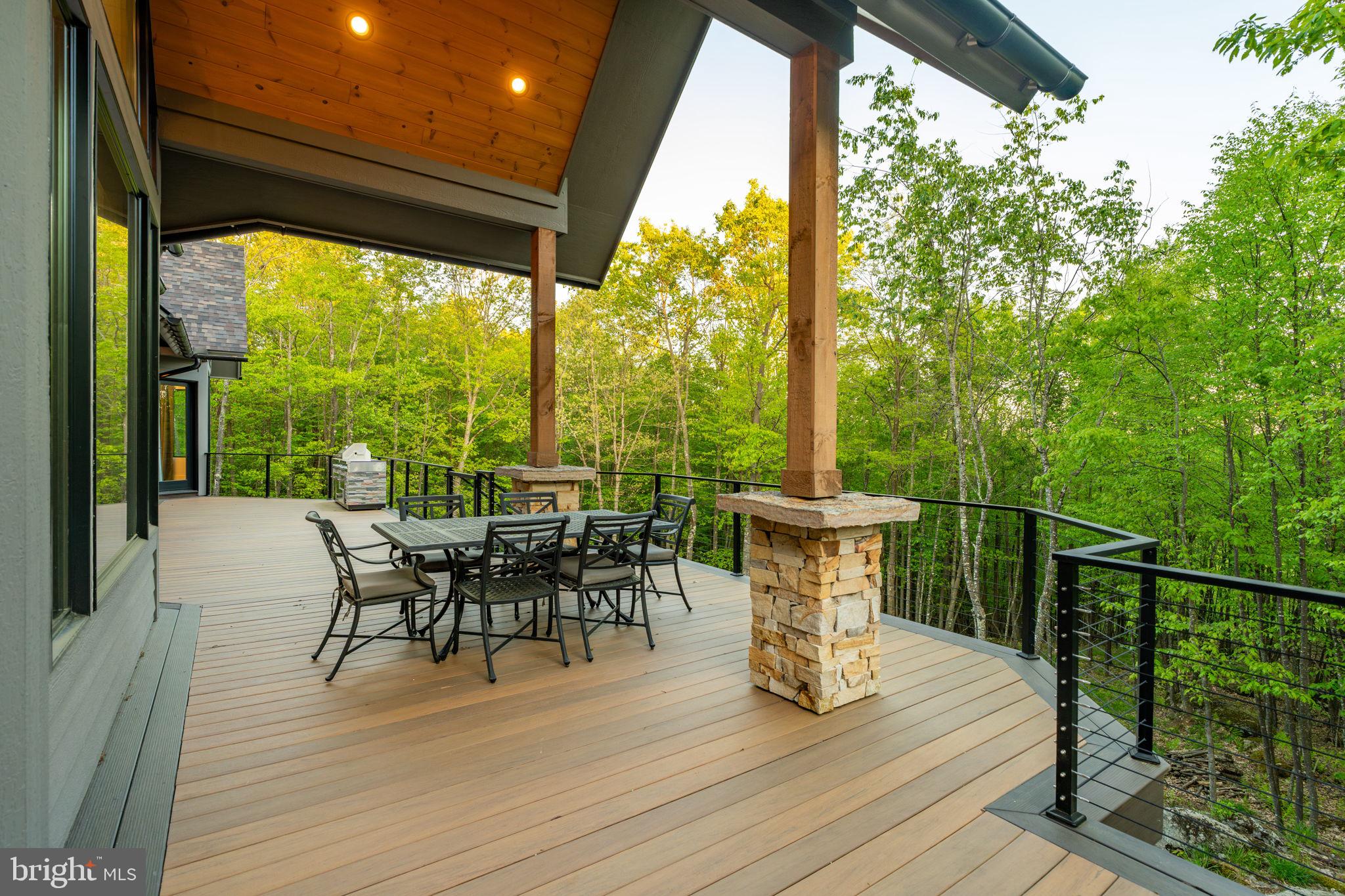 DEEP CREEK HIGHLANDS - Residential