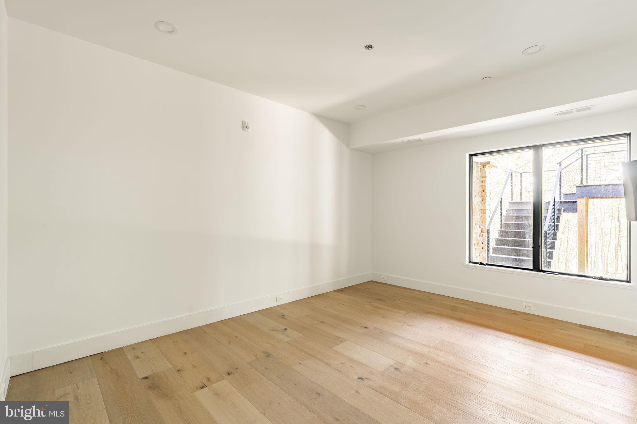 DEEP CREEK HIGHLANDS - Residential