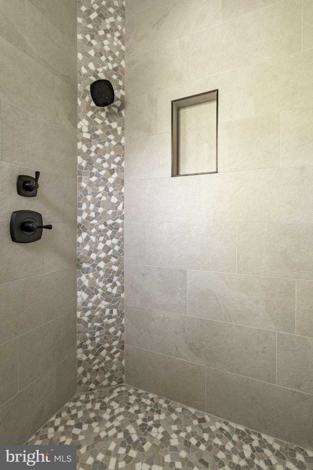 DEEP CREEK HIGHLANDS - Residential