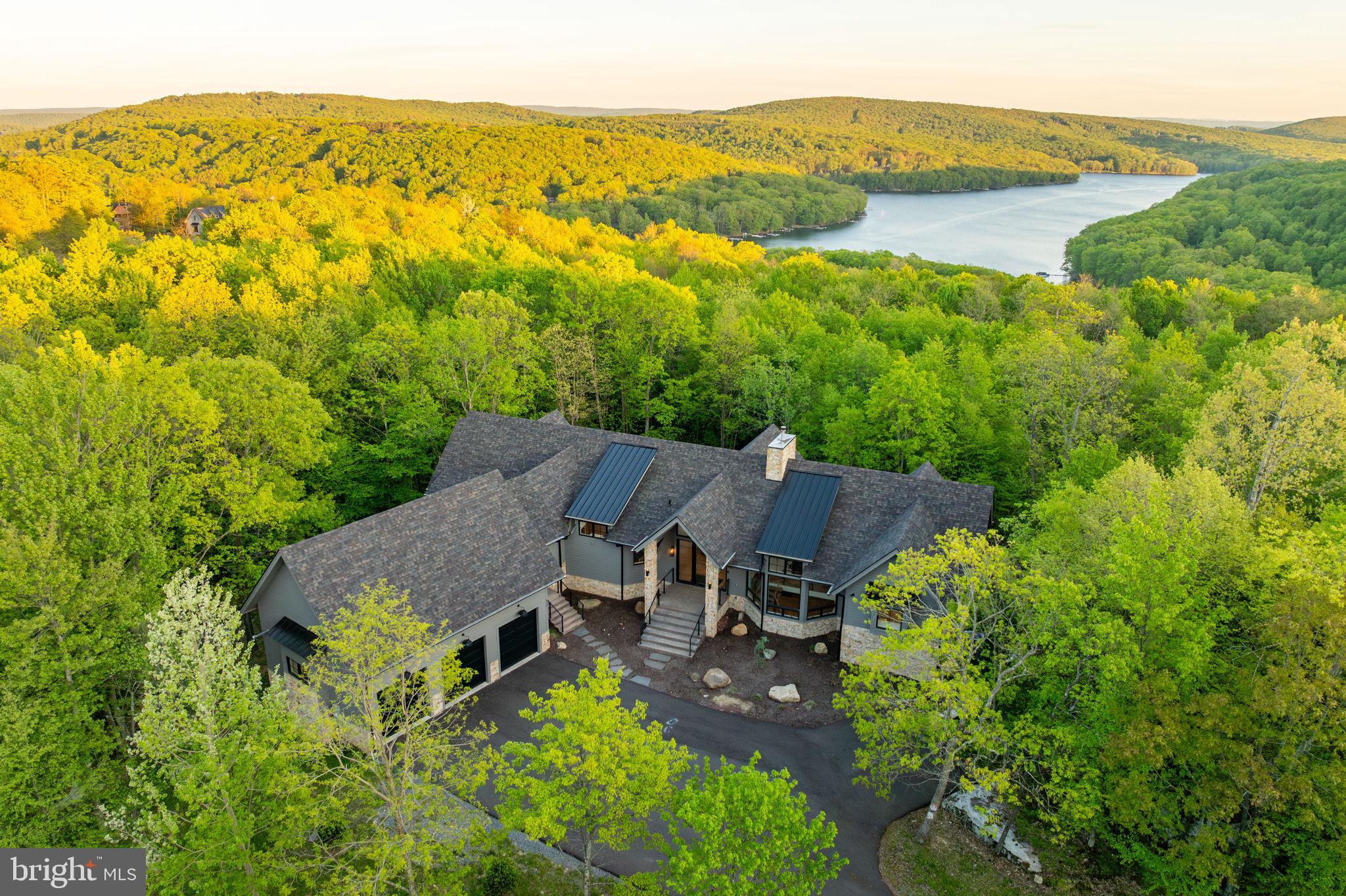 DEEP CREEK HIGHLANDS - Residential