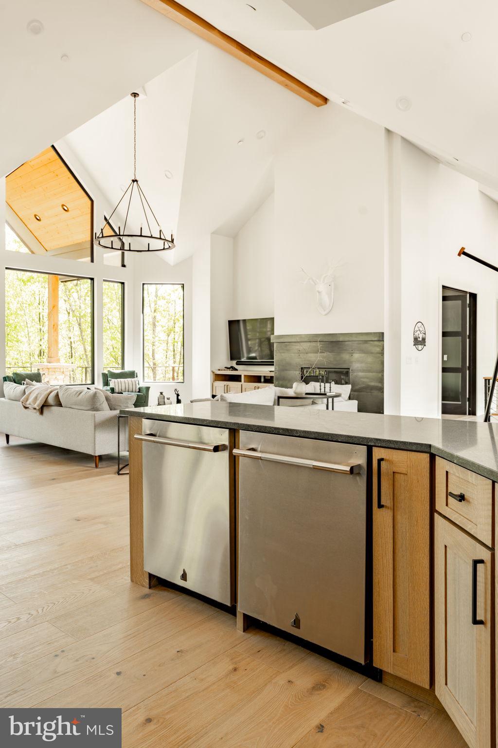 DEEP CREEK HIGHLANDS - Residential