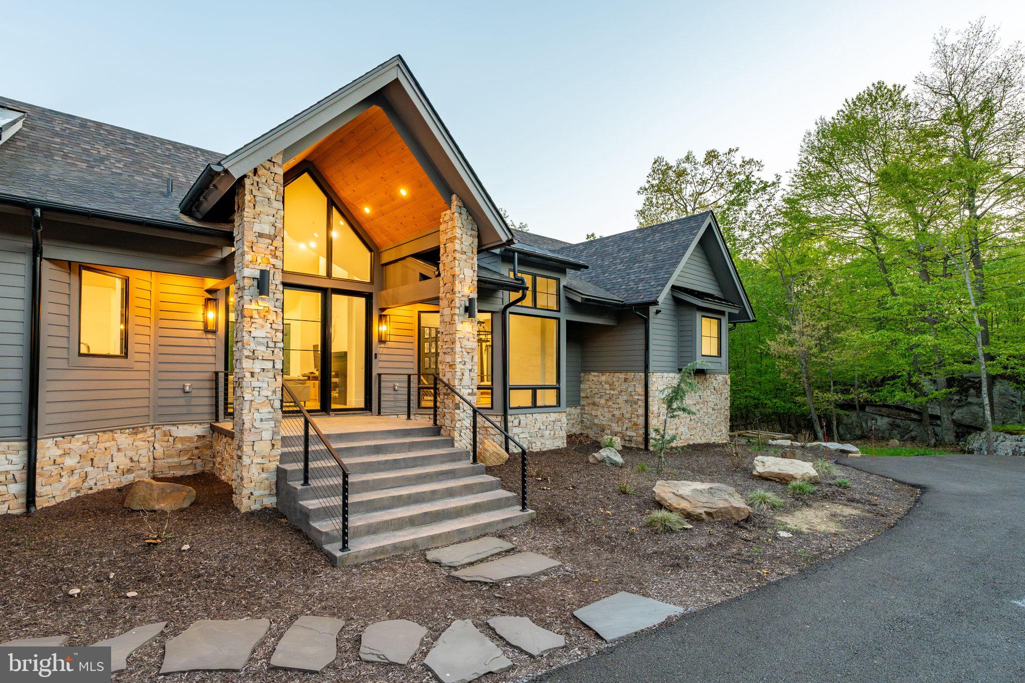 DEEP CREEK HIGHLANDS - Residential