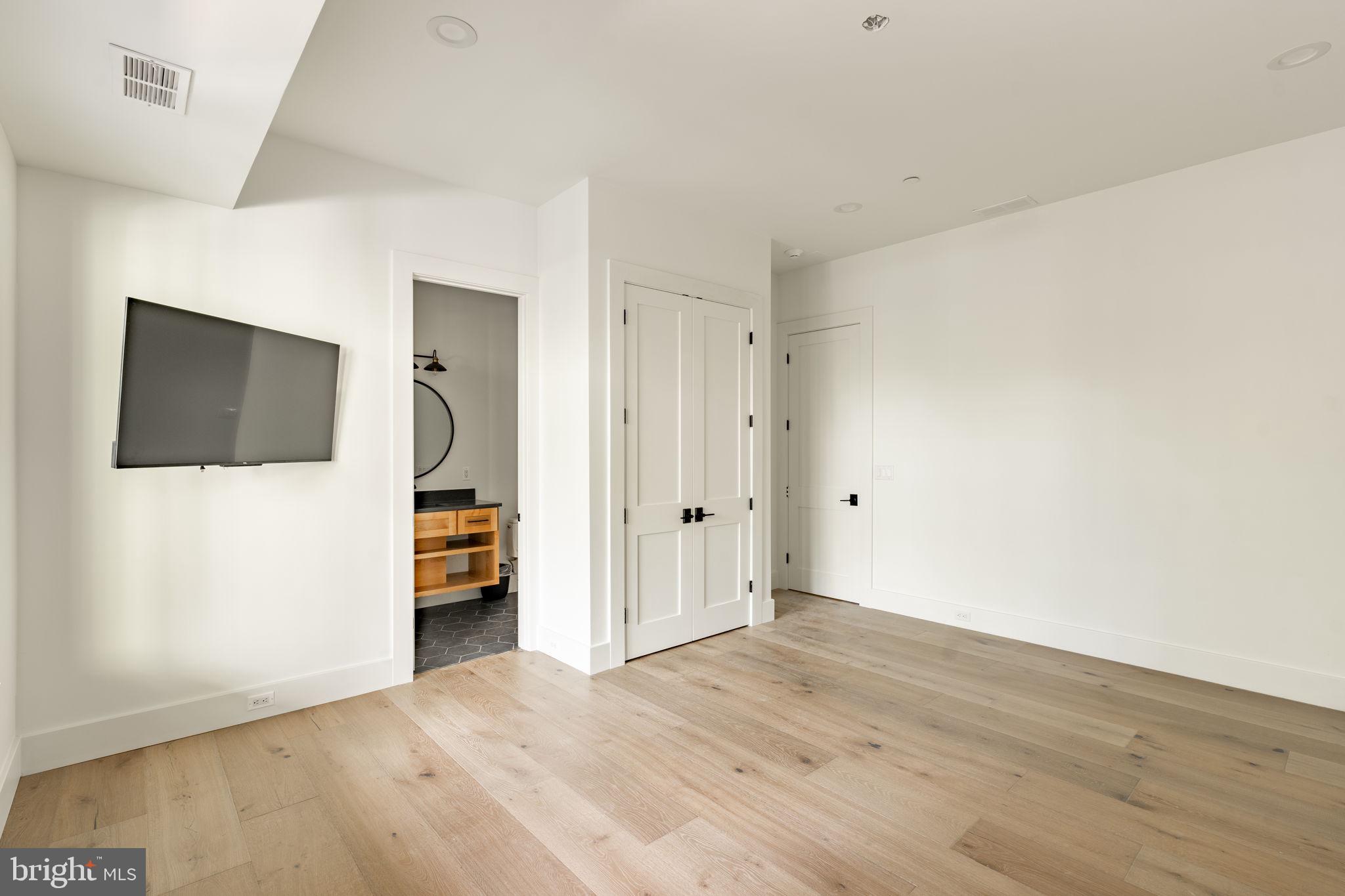 DEEP CREEK HIGHLANDS - Residential