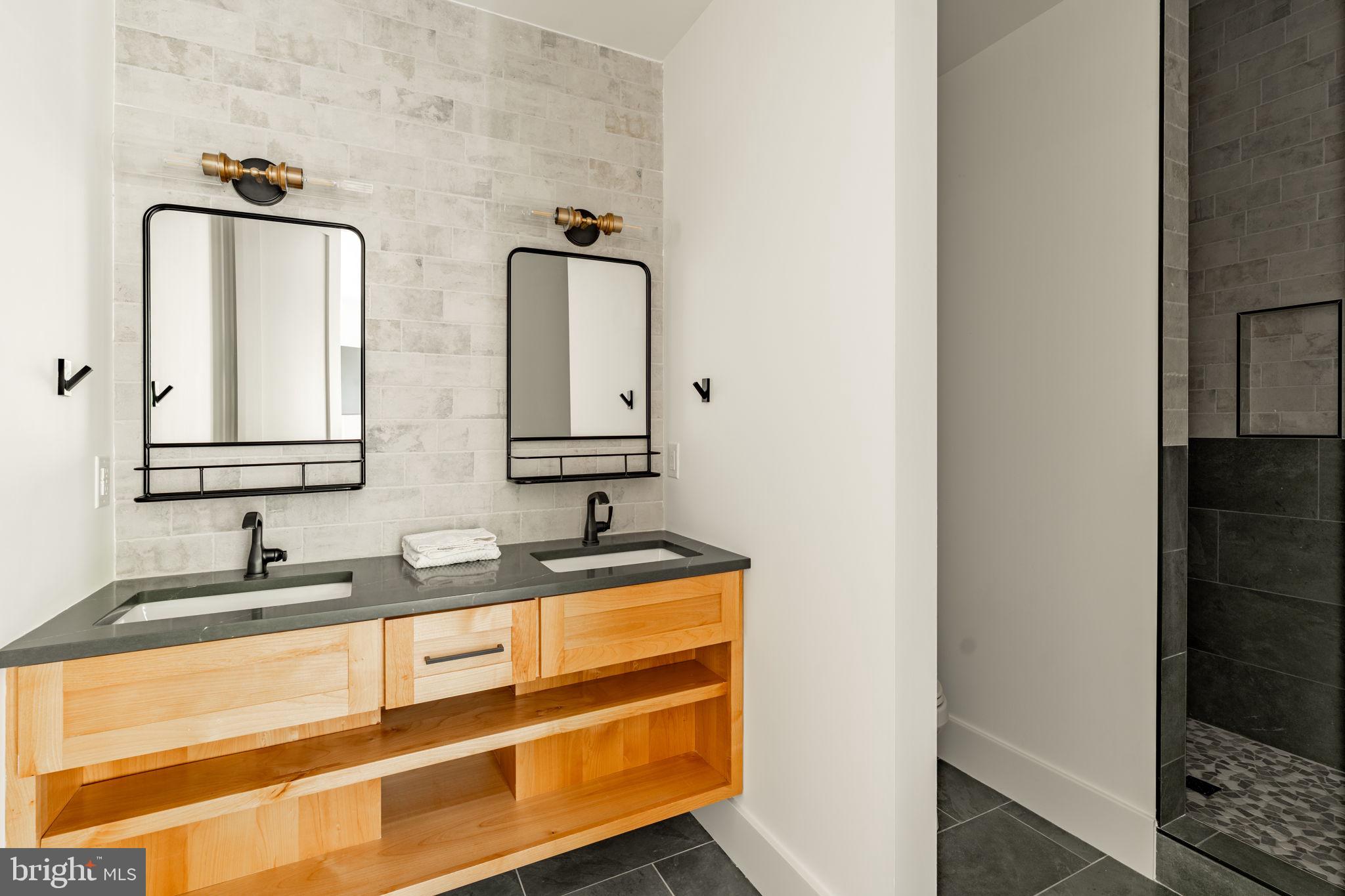 DEEP CREEK HIGHLANDS - Residential