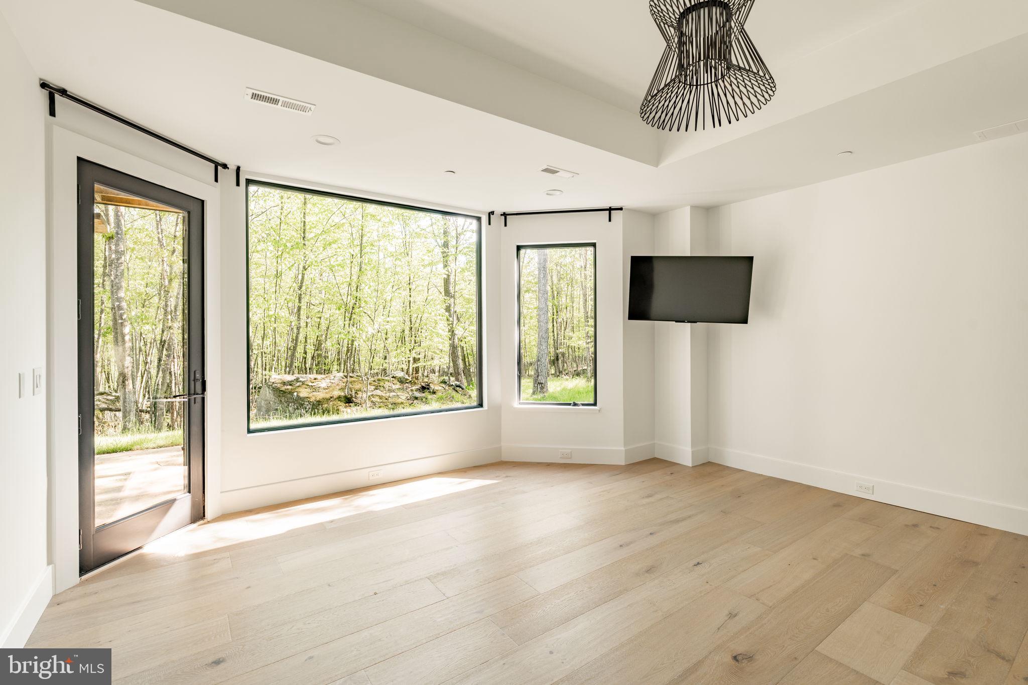 DEEP CREEK HIGHLANDS - Residential