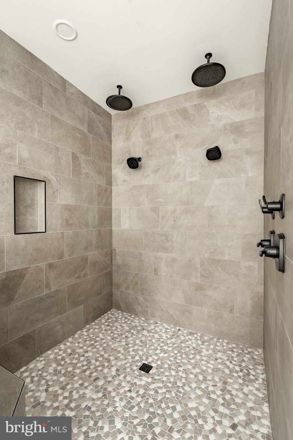 DEEP CREEK HIGHLANDS - Residential