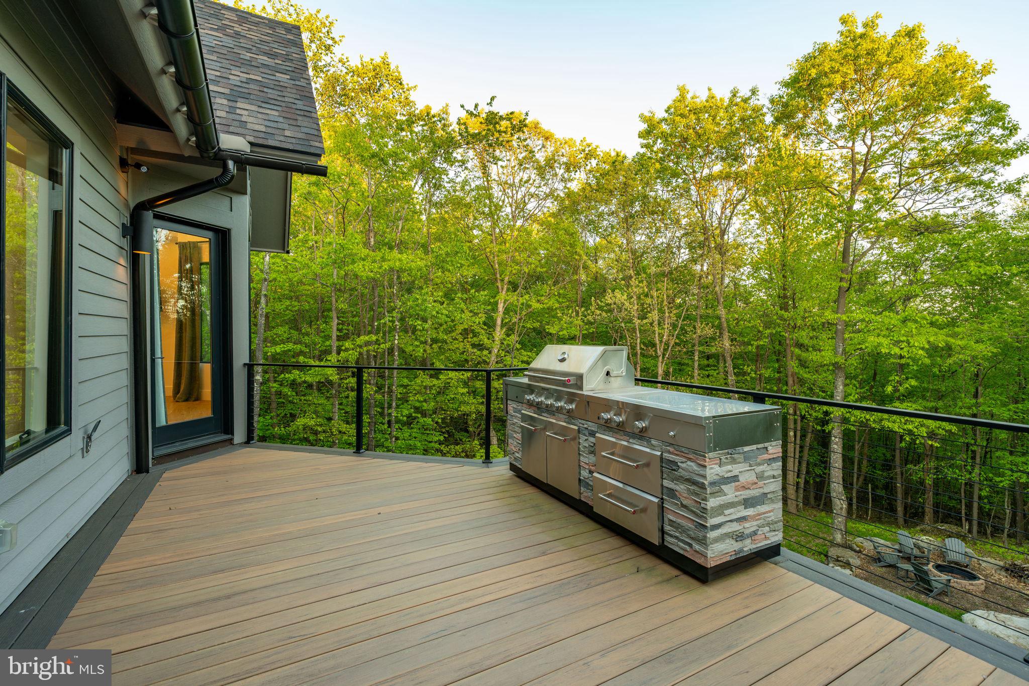 DEEP CREEK HIGHLANDS - Residential