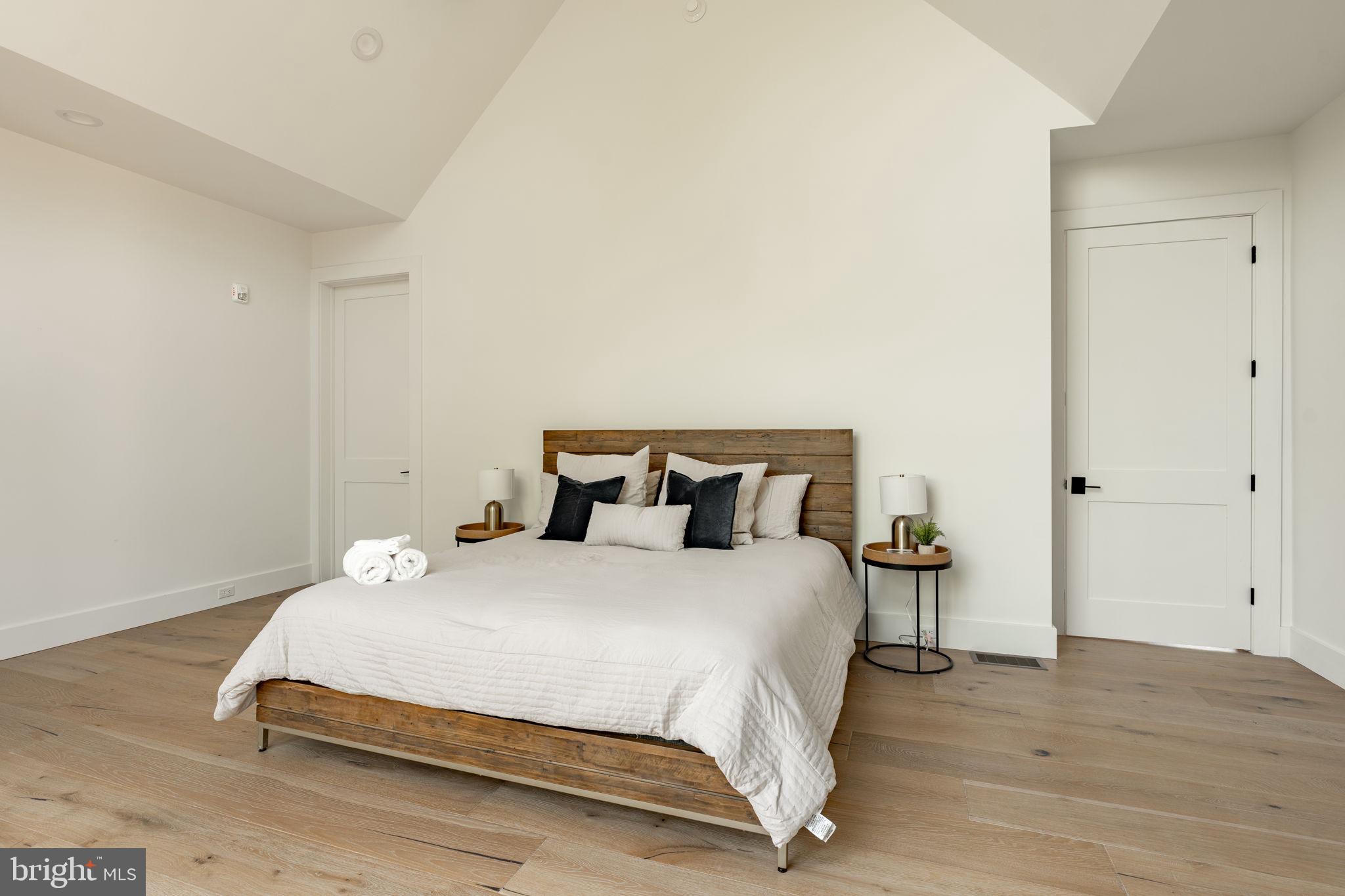 DEEP CREEK HIGHLANDS - Residential