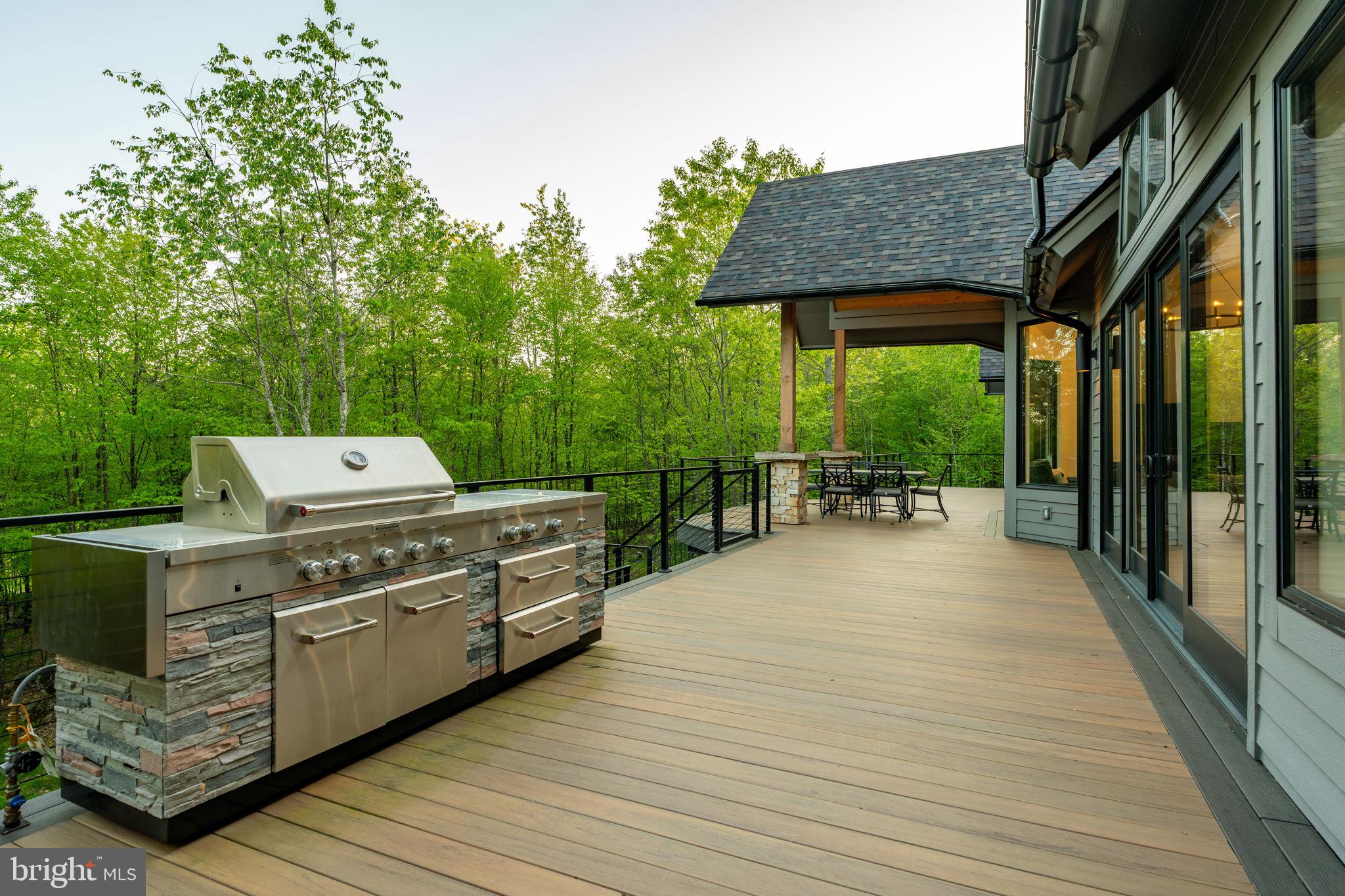 DEEP CREEK HIGHLANDS - Residential