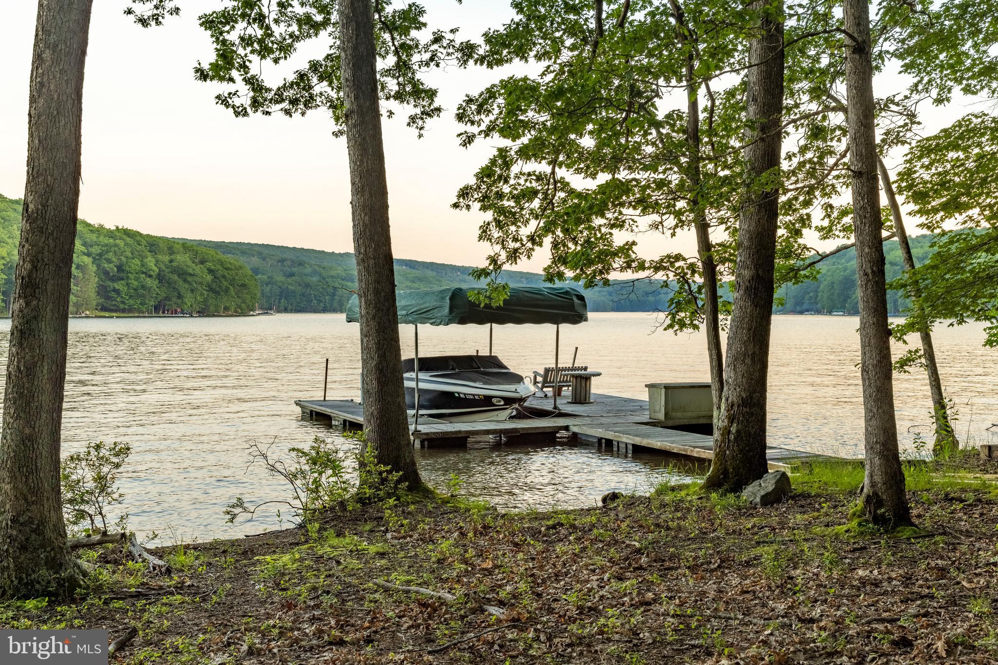 422 MOUNTAINTOP ROAD