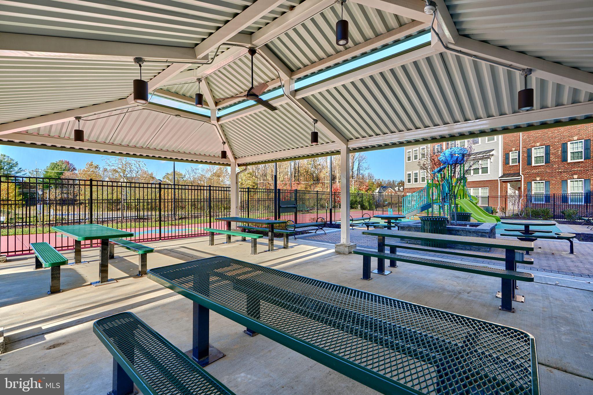 BALLARD GREEN - Residential