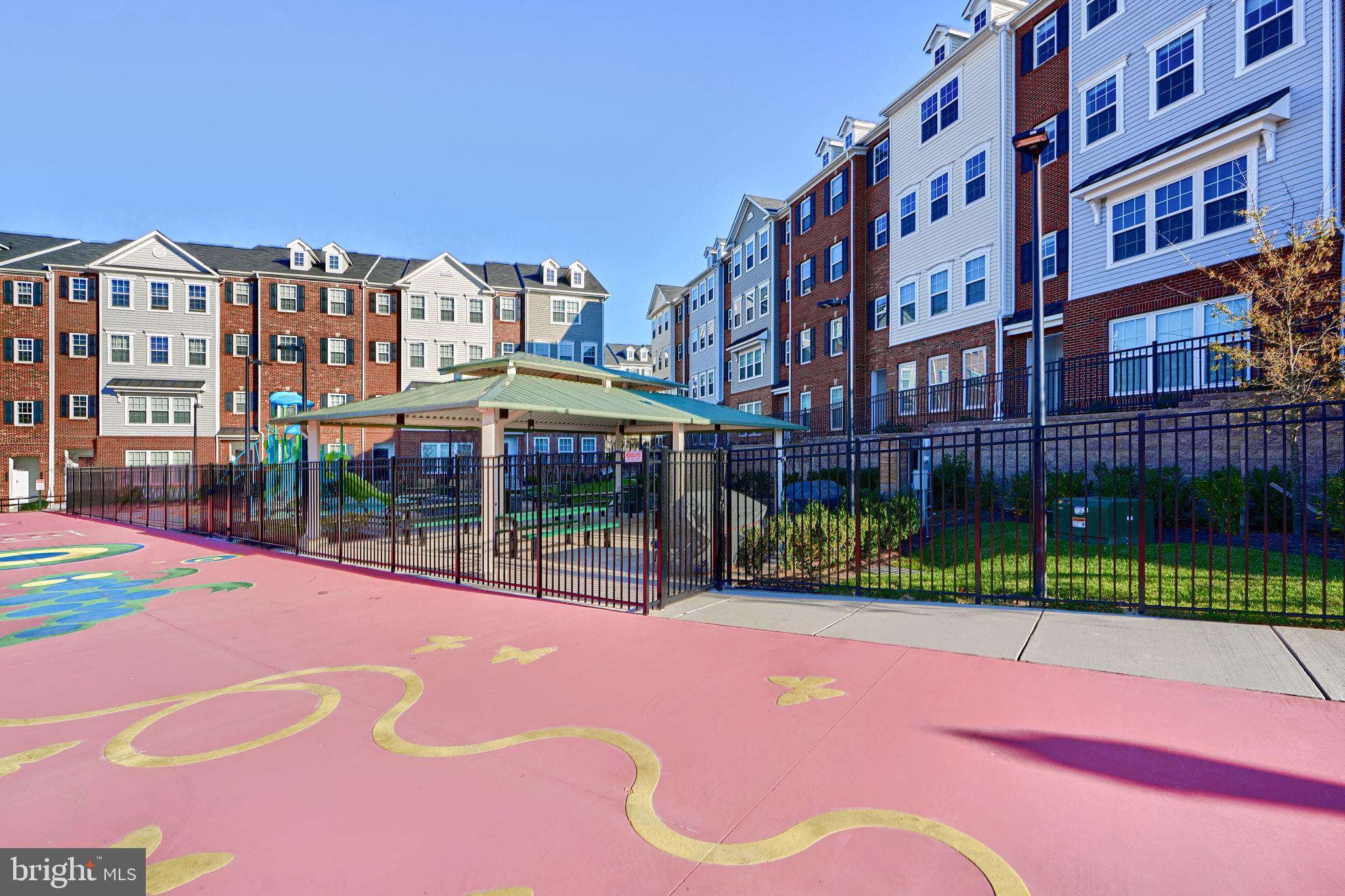 BALLARD GREEN - Residential