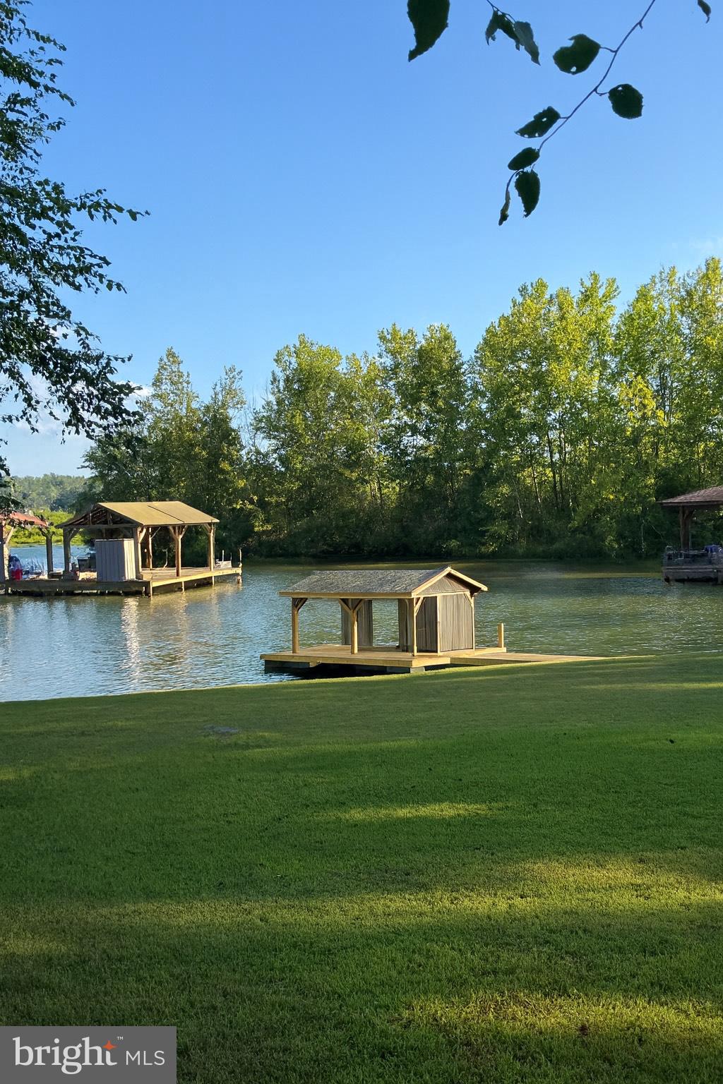 DANIELS POINT - Residential