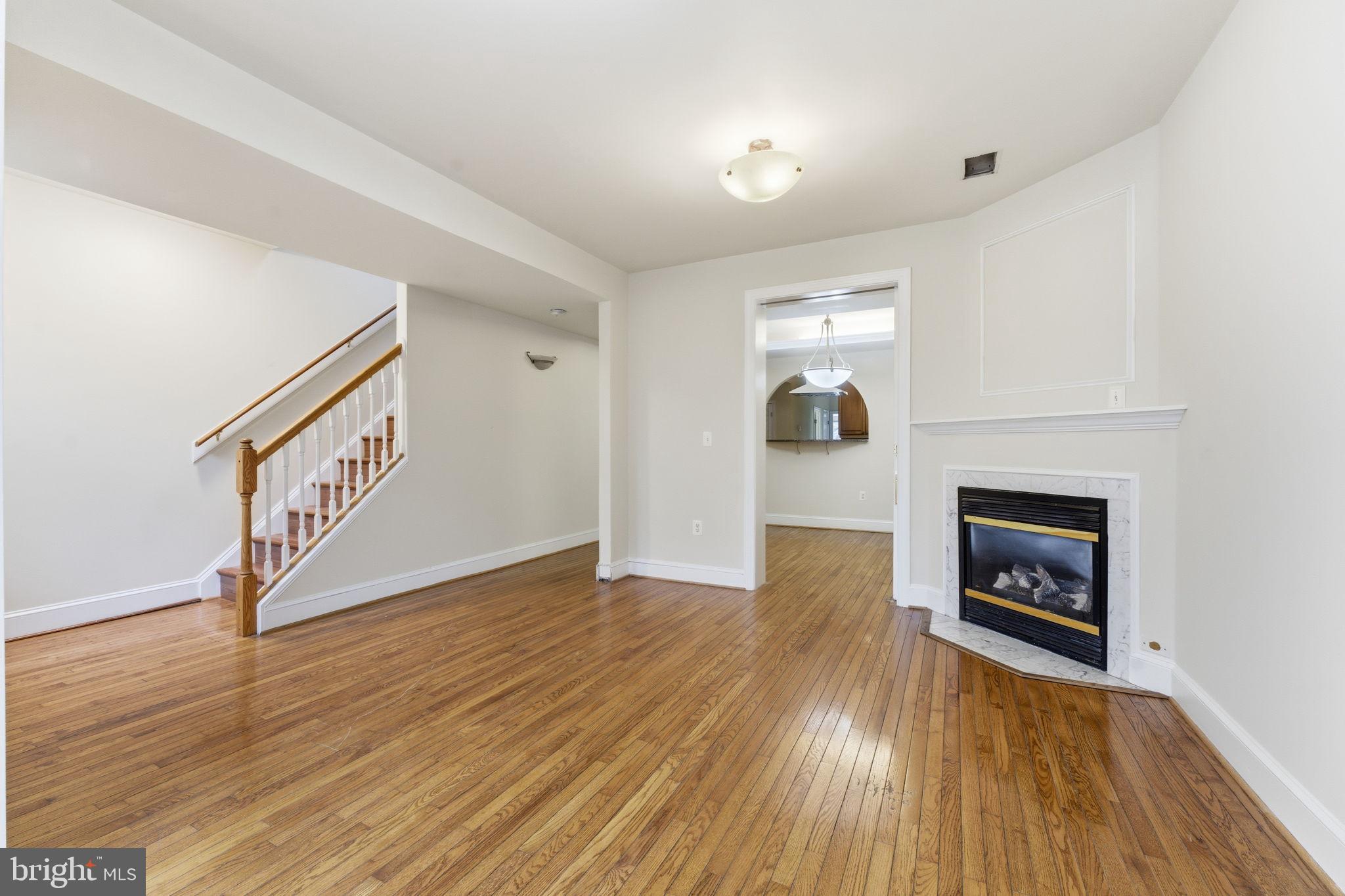 1362 IRVING STREET NW 01