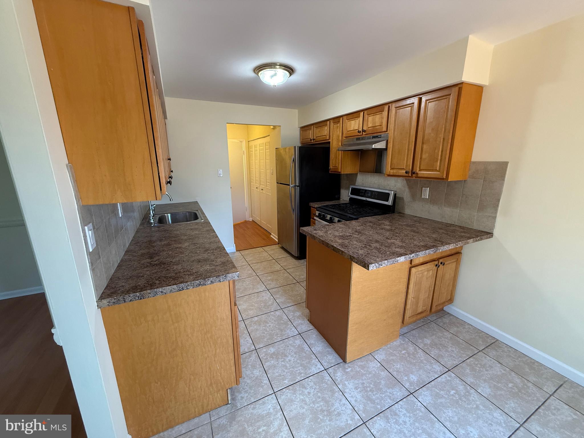 SOMERTON - Residential