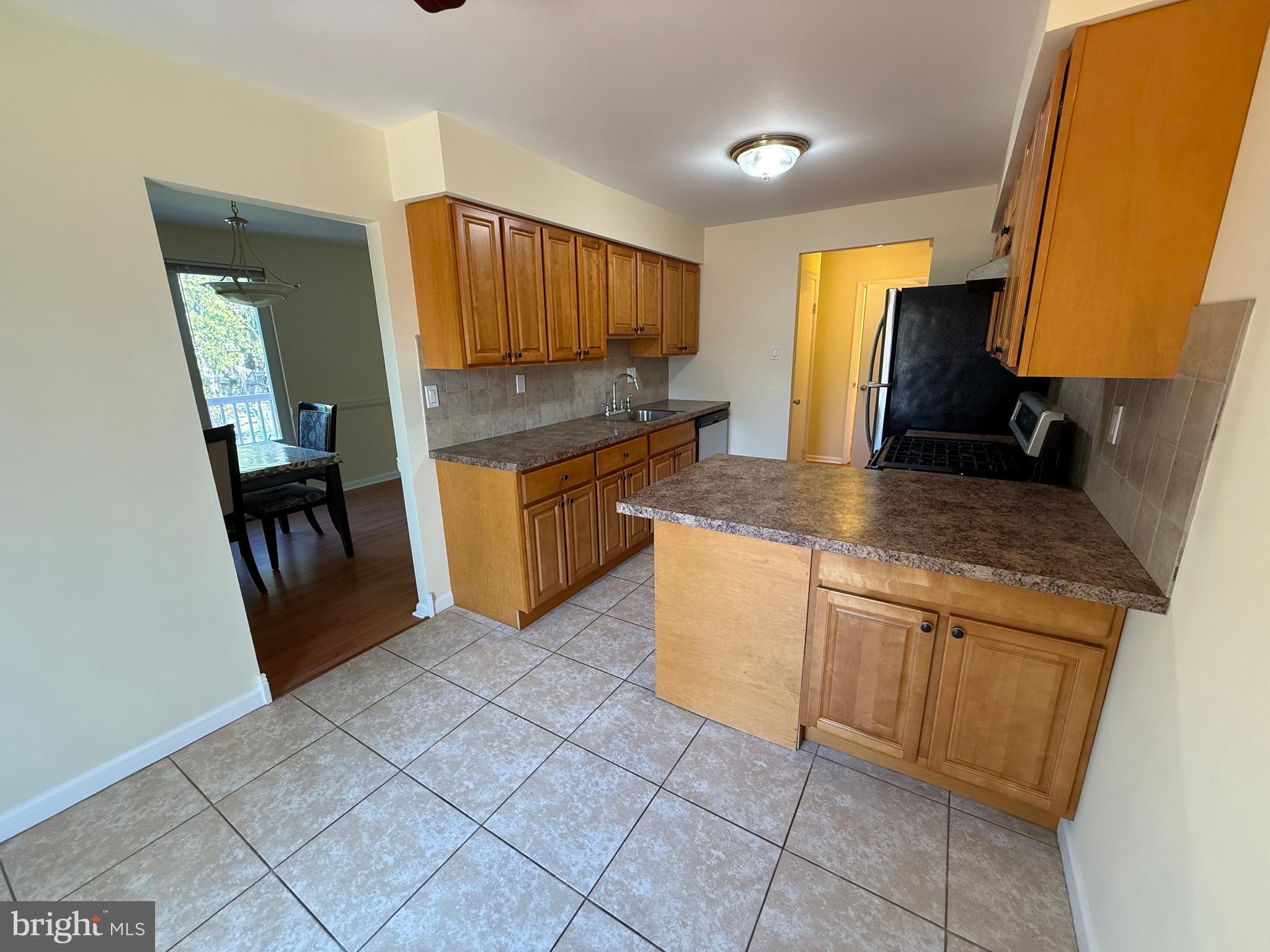 SOMERTON - Residential