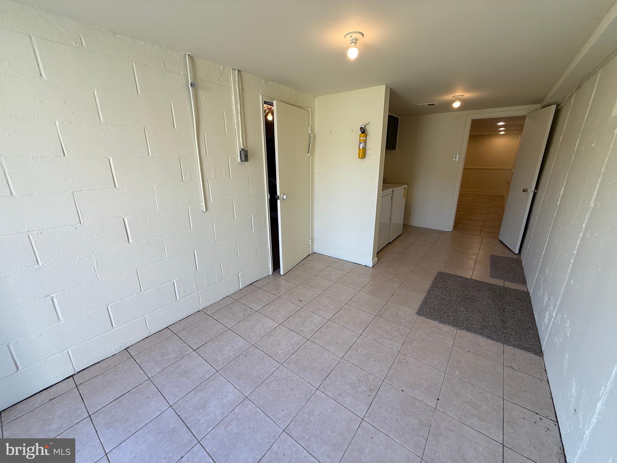 SOMERTON - Residential