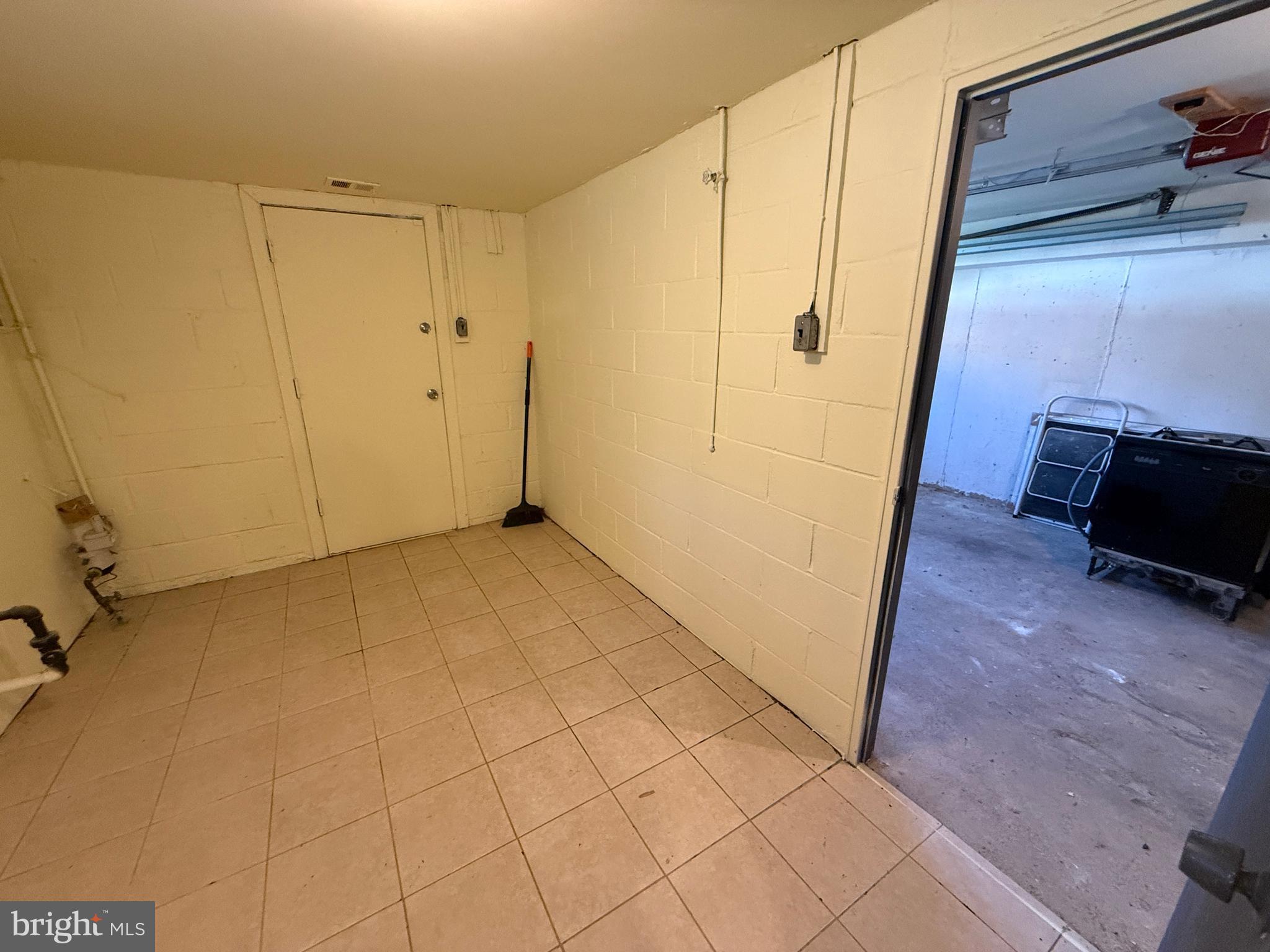 SOMERTON - Residential