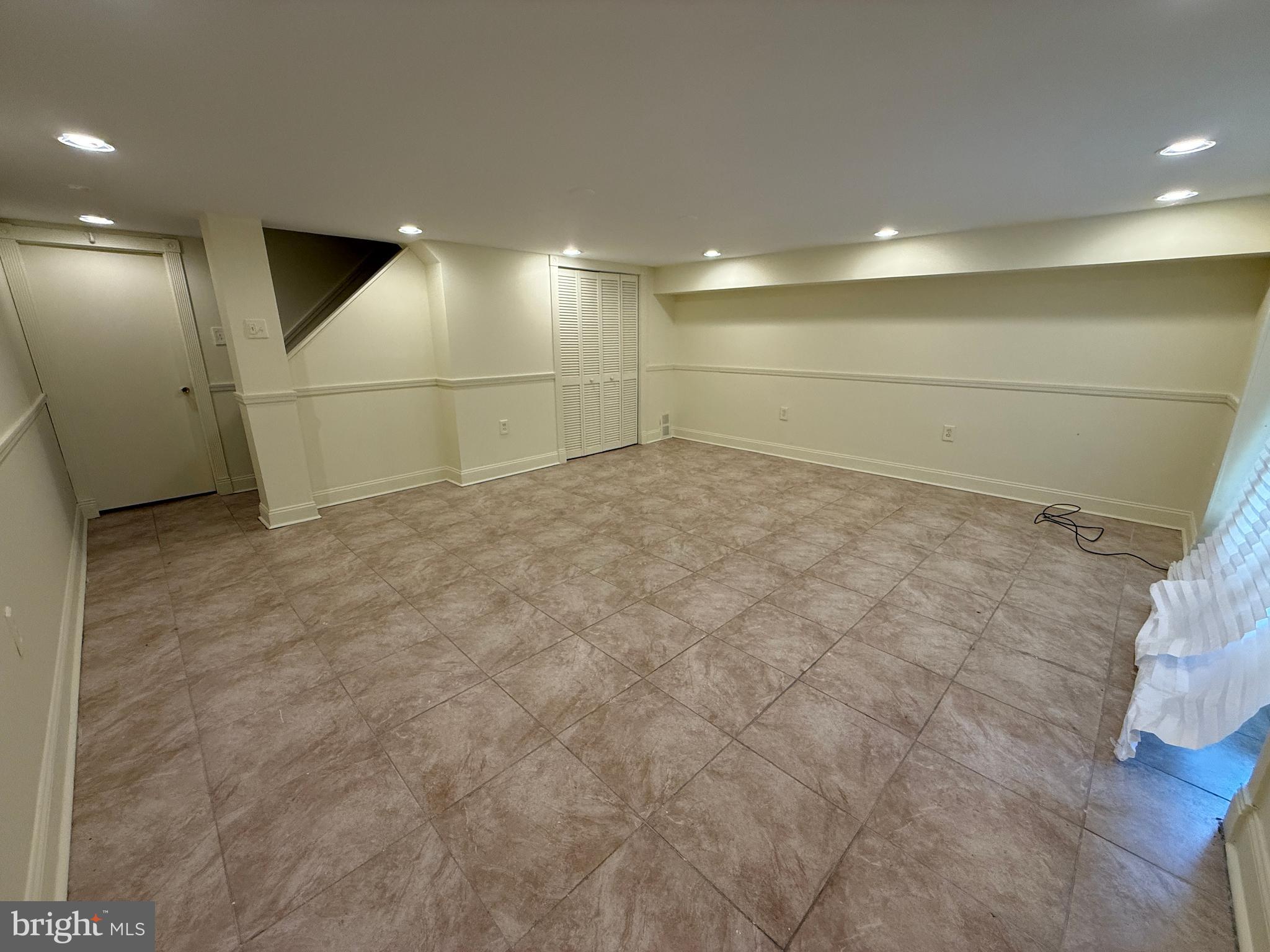 SOMERTON - Residential