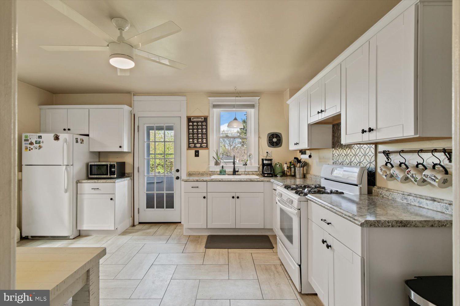 WEST END LANCASTER - Residential